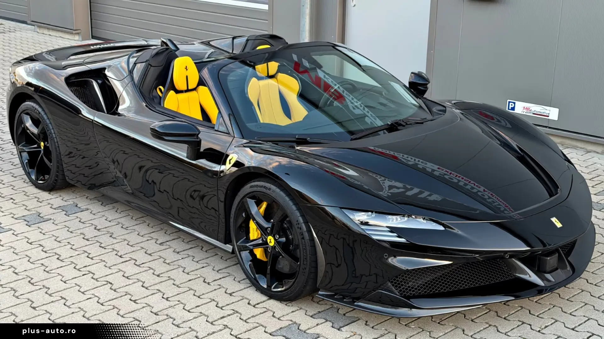 Ferrari SF90 Spider   999 CP • CARBON RACING SEATS