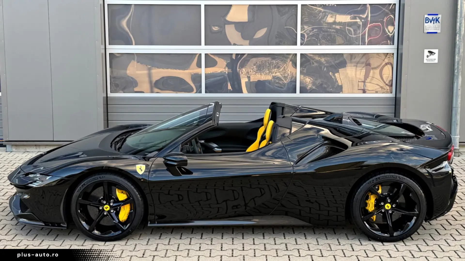 Ferrari SF90 Spider   999 CP • CARBON RACING SEATS