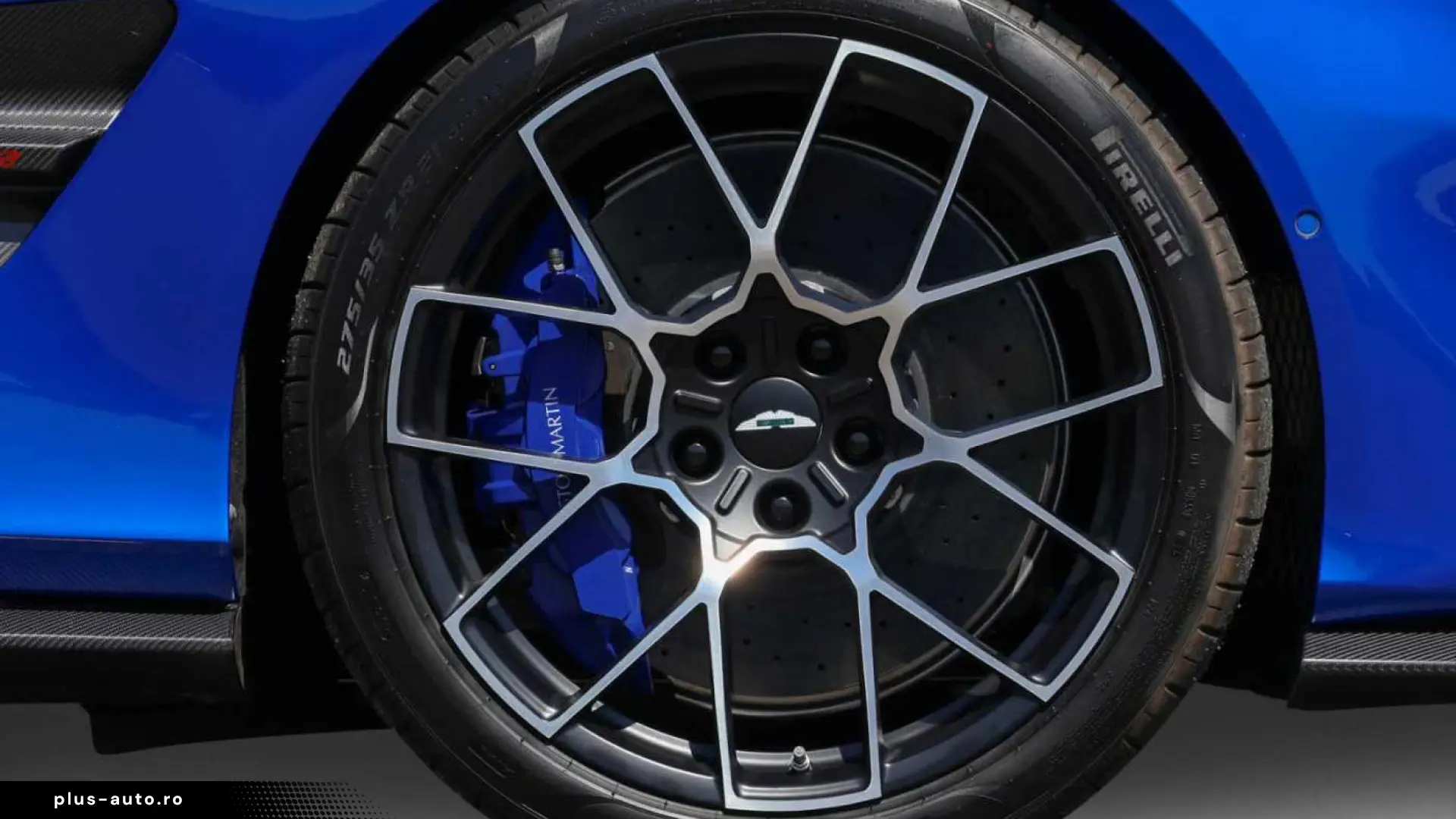 Aston Martin Vanquish Volante 835 CP • V12 • TITANIUM