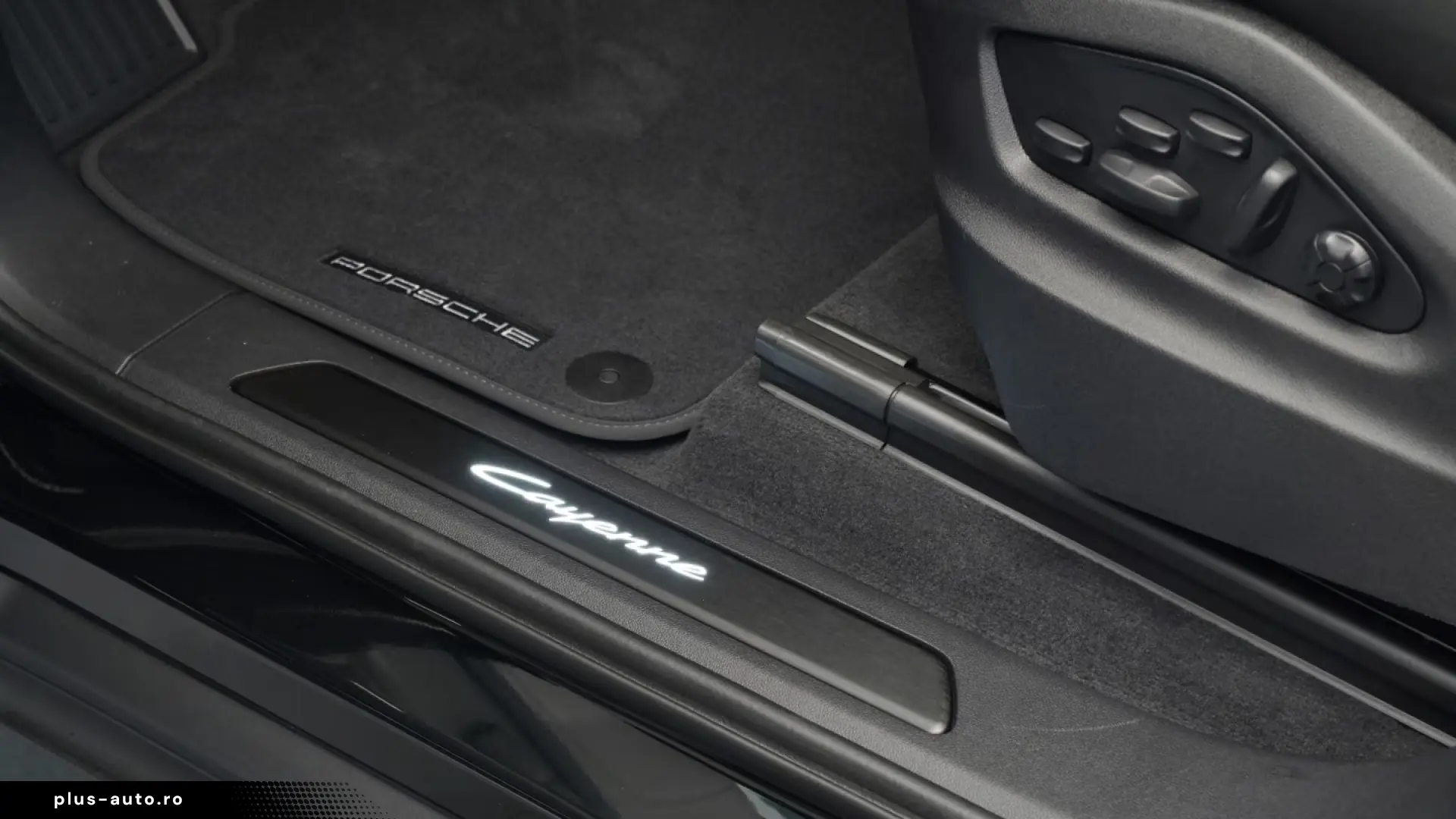 Porsche Cayenne Black Edition