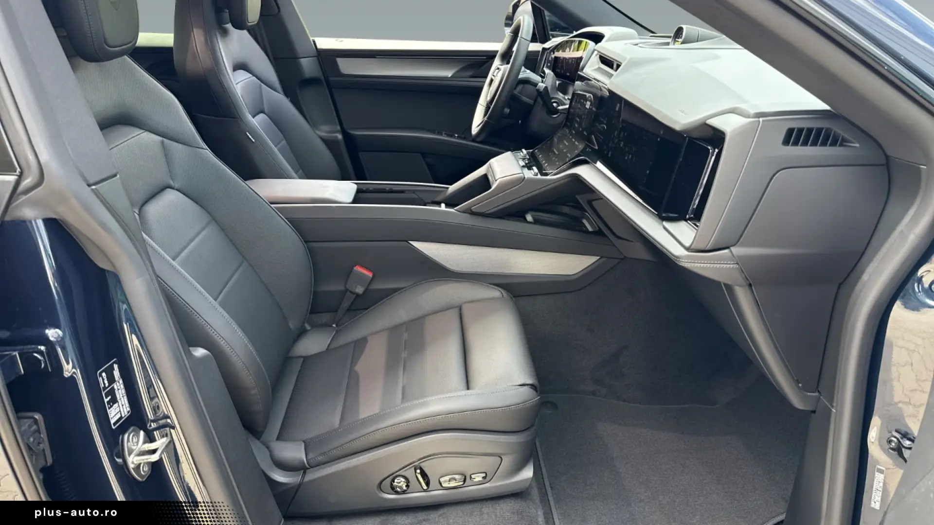 Porsche Cayenne Electric HeadUp Surround-View