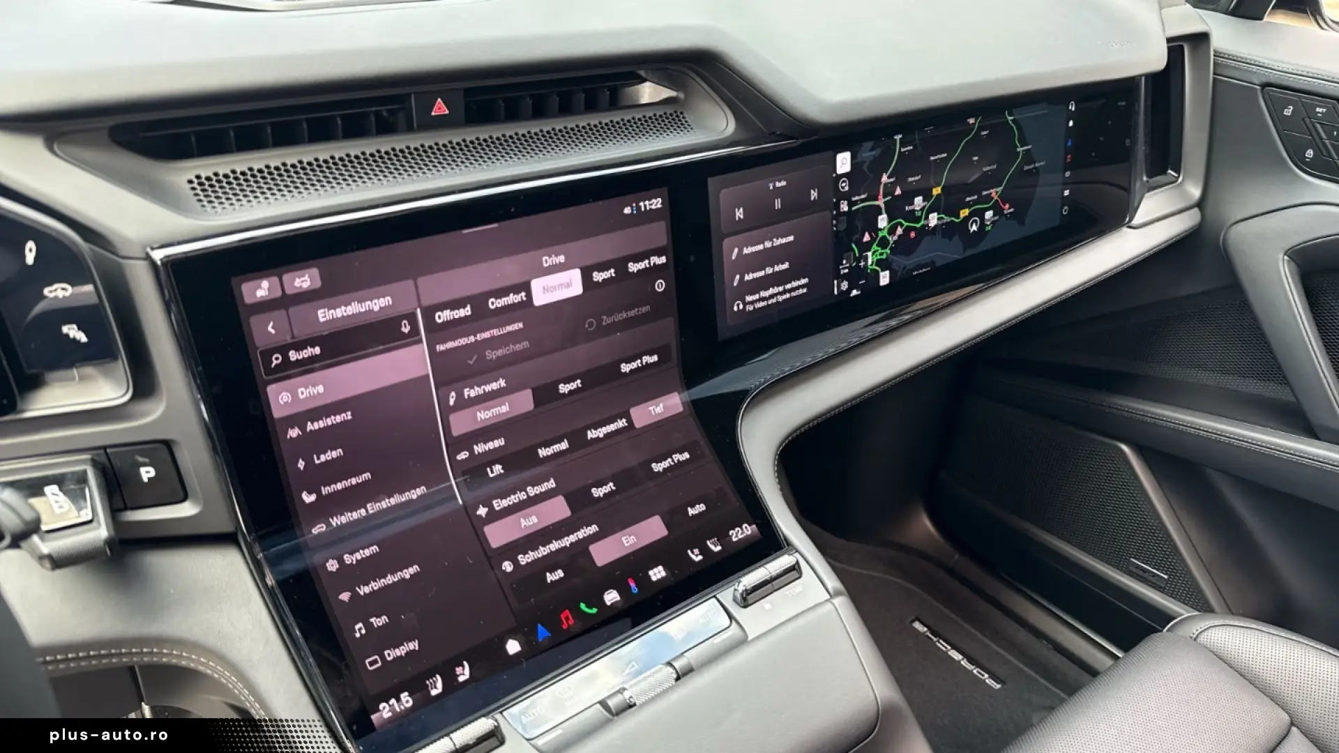 Porsche Cayenne Electric HeadUp Surround-View