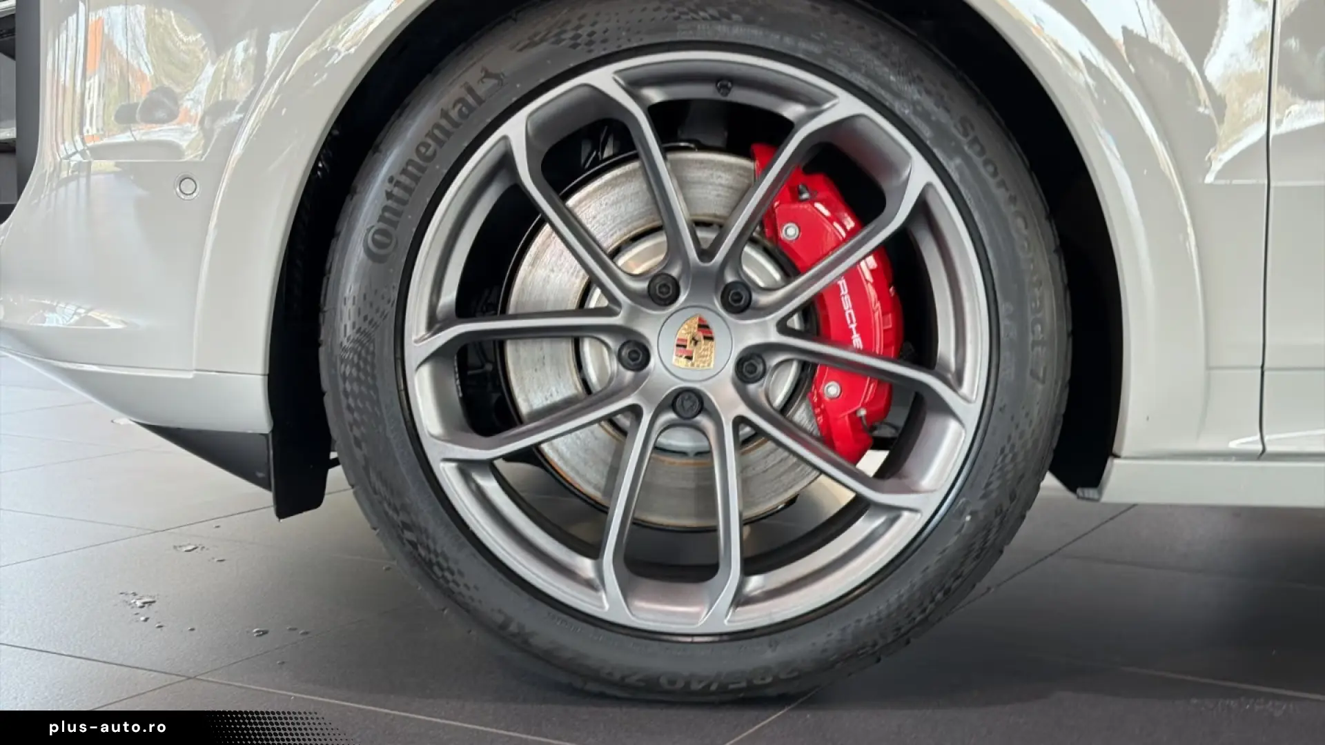 Porsche Cayenne GTS Coupe Rear Steering InnoDrive Head-Up