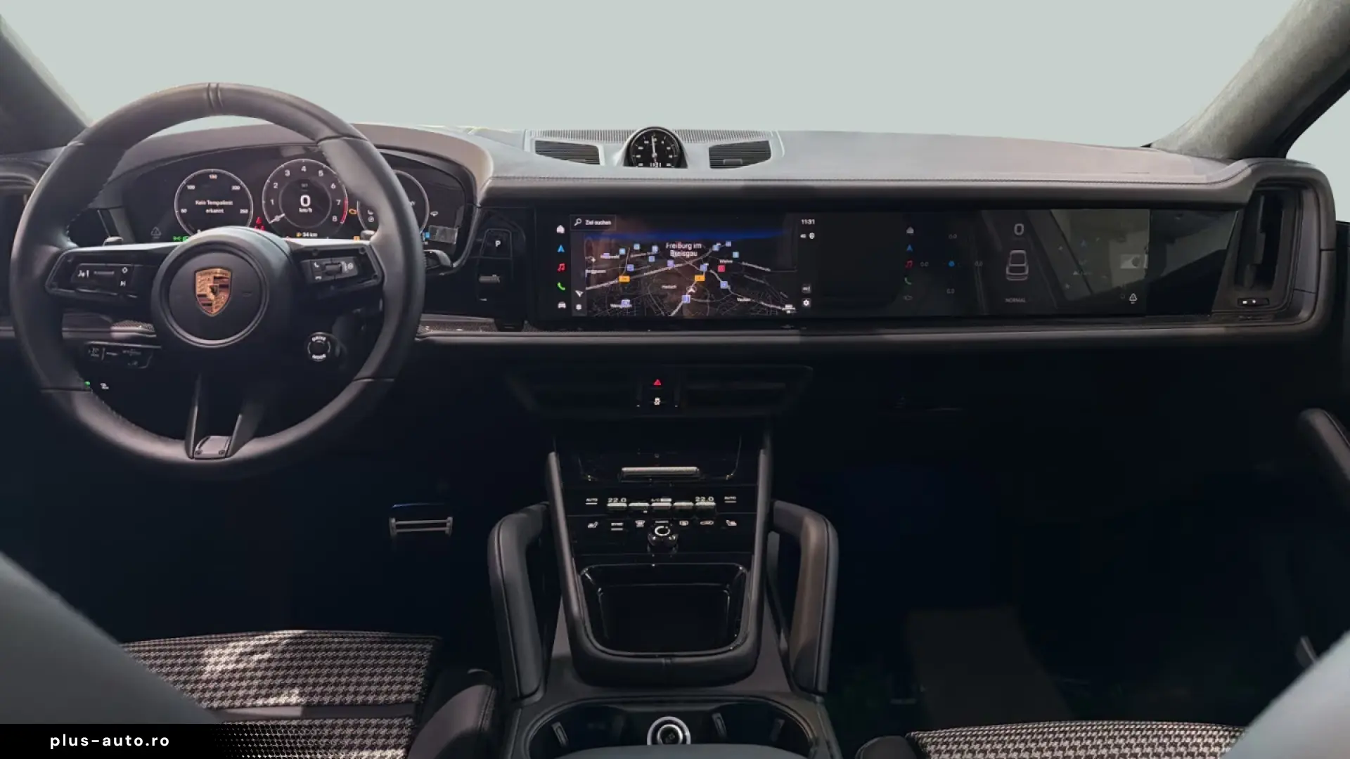 Porsche Cayenne GTS Coupe Rear Steering InnoDrive Head-Up