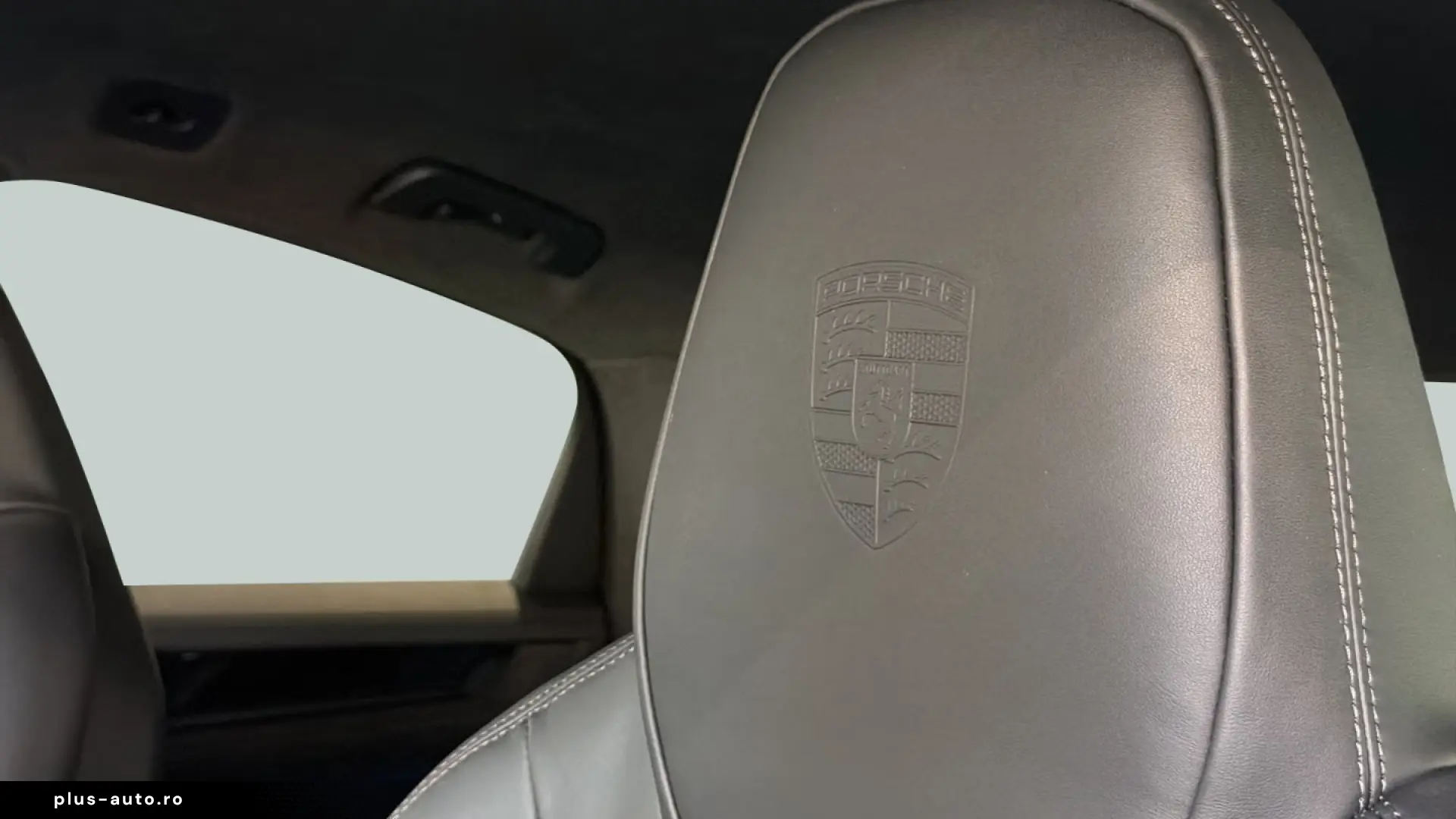 Porsche Cayenne GTS Coupe Rear Steering InnoDrive Head-Up