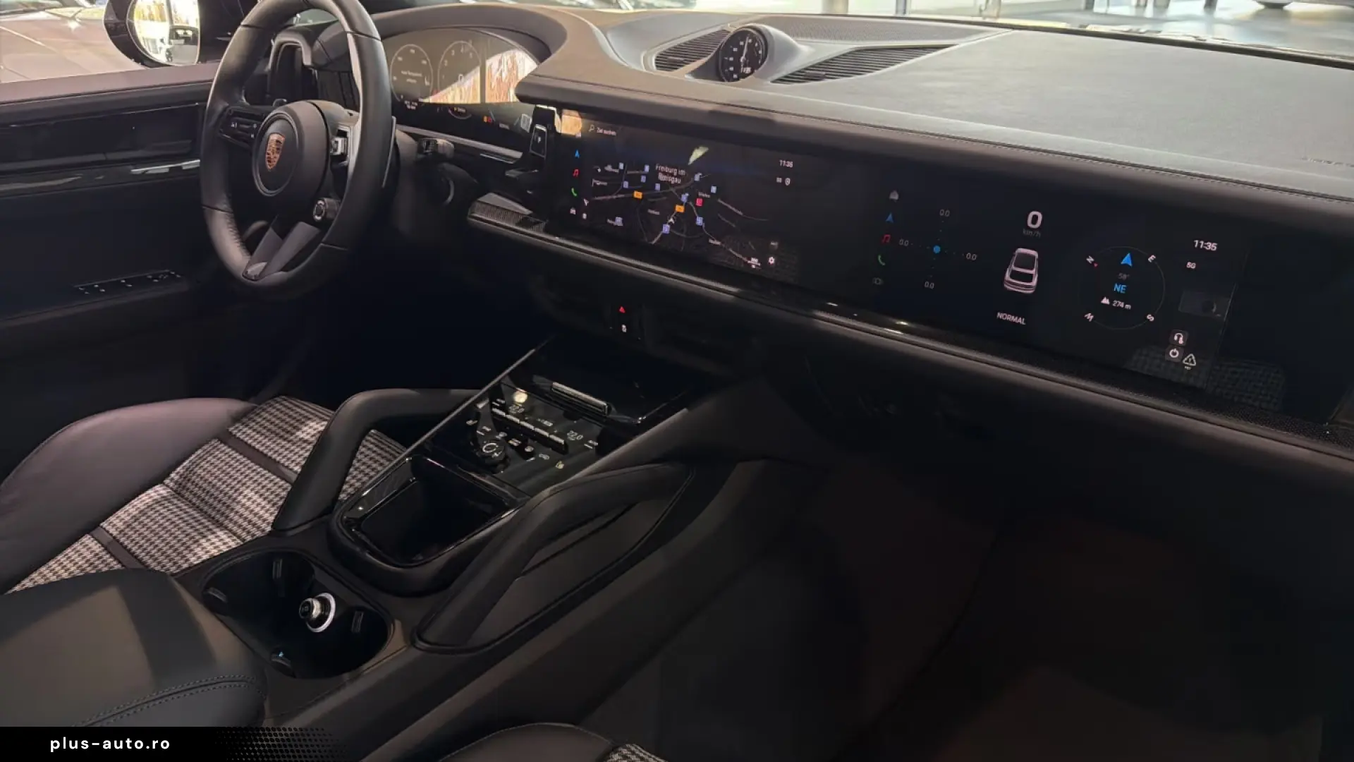 Porsche Cayenne GTS Coupe Rear Steering InnoDrive Head-Up
