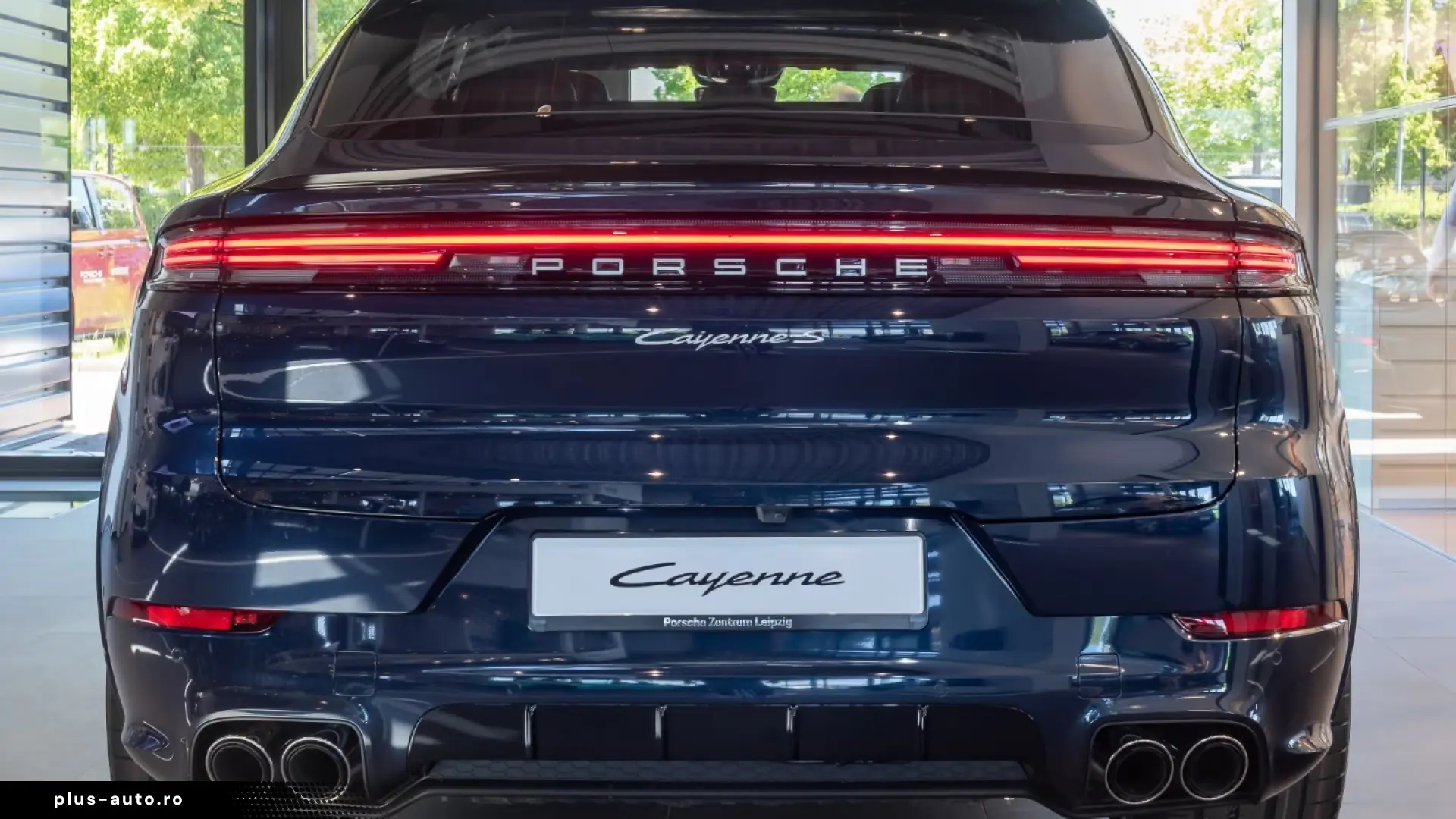 Porsche Cayenne S Coupe Burmester Massage InnoDrive Head