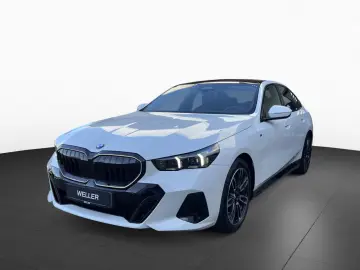 BMW 520d Lim M Sport Pro HUD B W PA  Pano Iconic 19