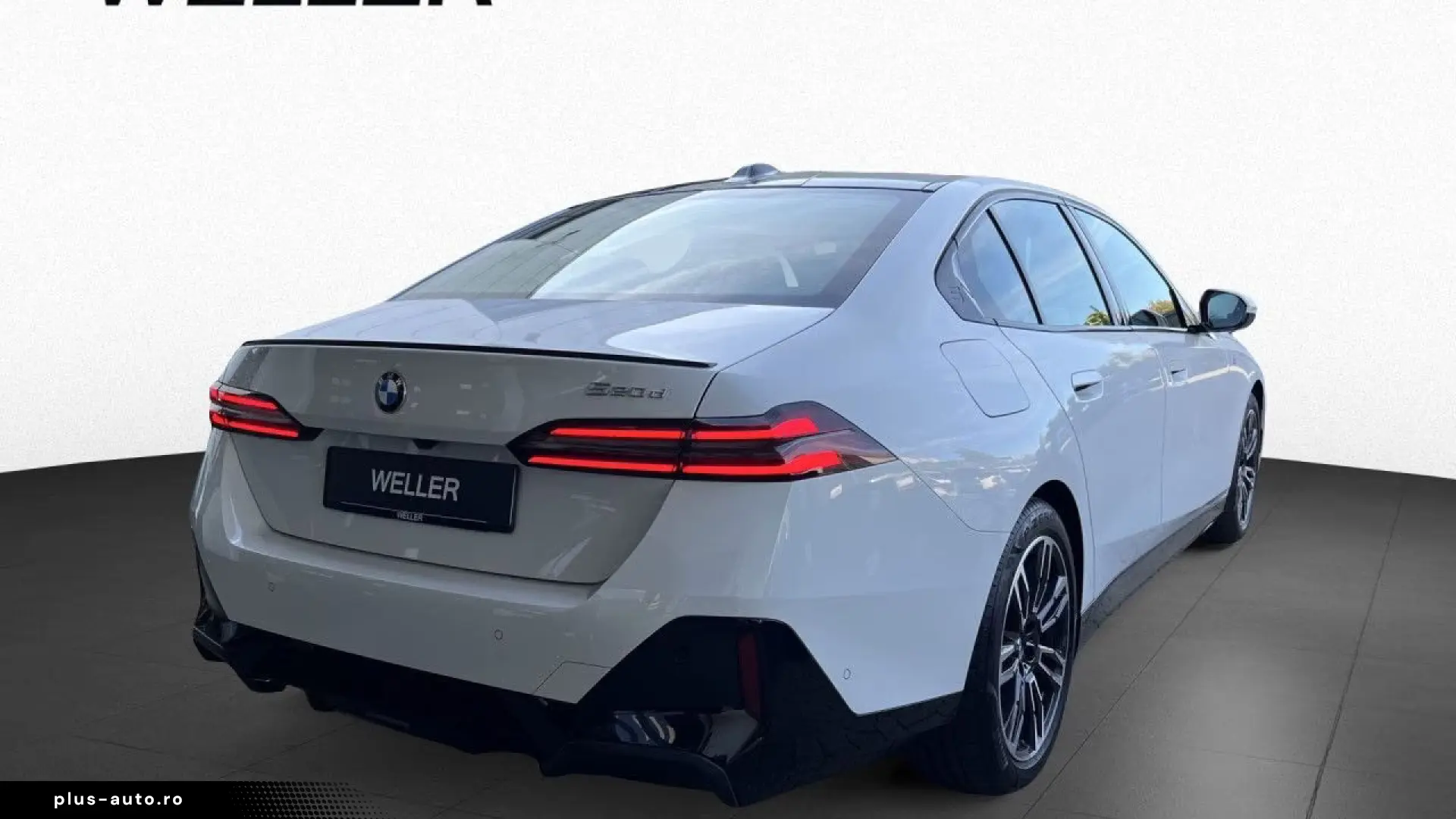 BMW 520d Lim M Sport Pro HUD B W PA  Pano Iconic 19