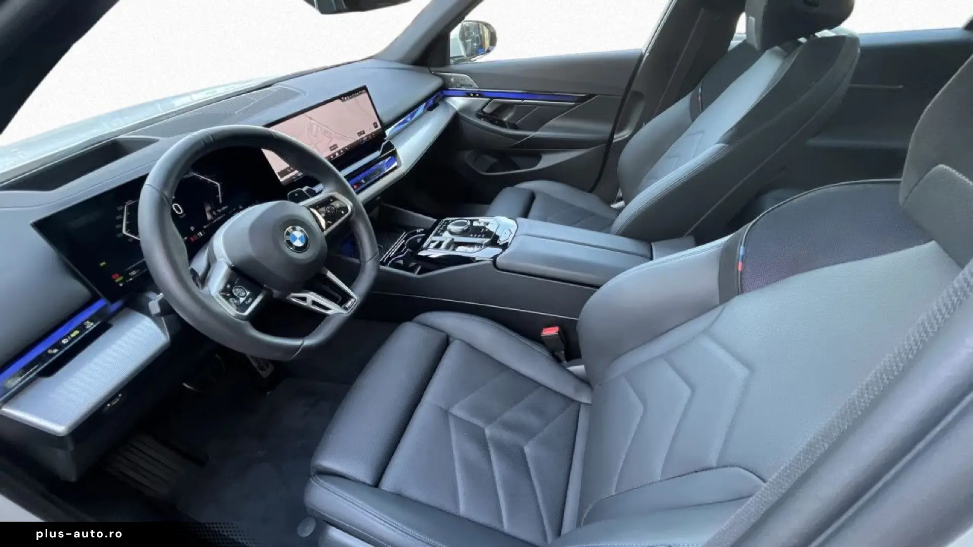 BMW 520d Lim M Sport Pro HUD B W PA  Pano Iconic 19