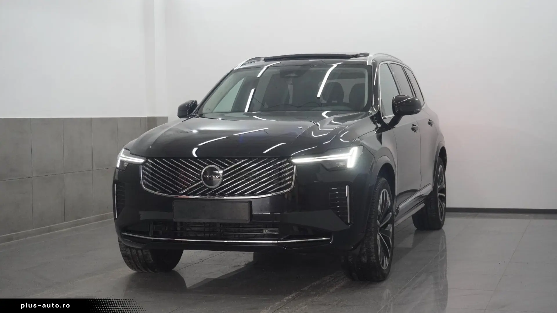VOLVO XC90 B5 Plus Bright AWD Pano Pilot TWA H&K 7P