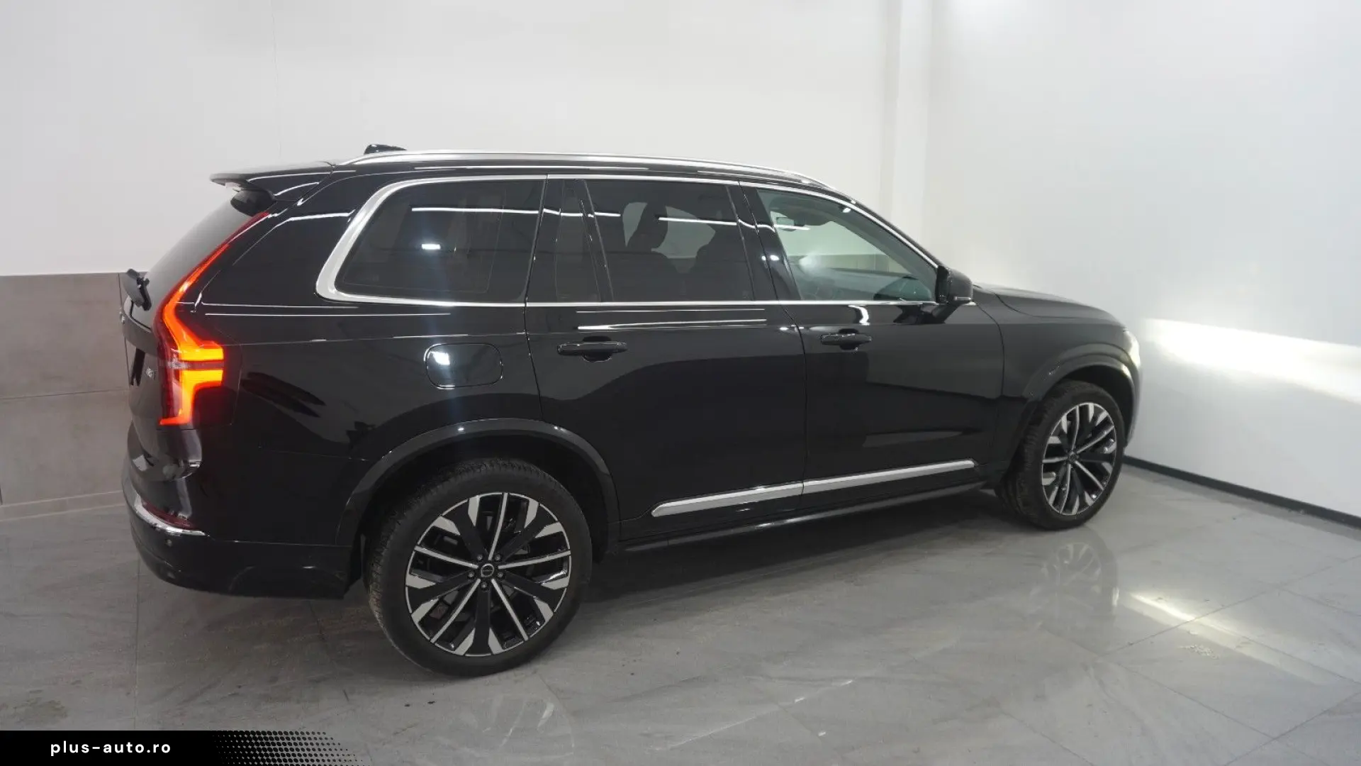 VOLVO XC90 B5 Plus Bright AWD Pano Pilot TWA H&K 7P