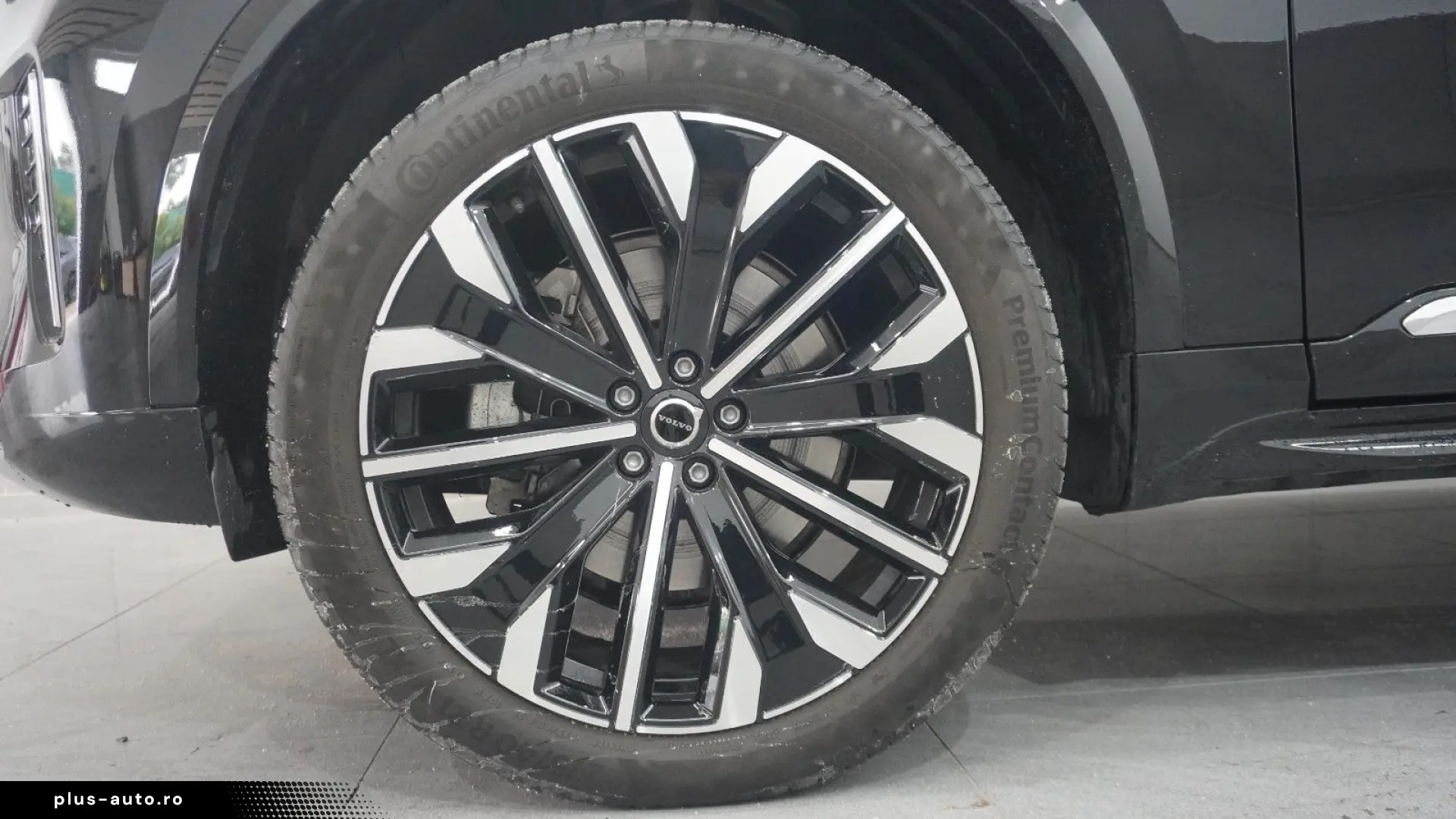 VOLVO XC90 B5 Plus Bright AWD Pano Pilot TWA H&K 7P