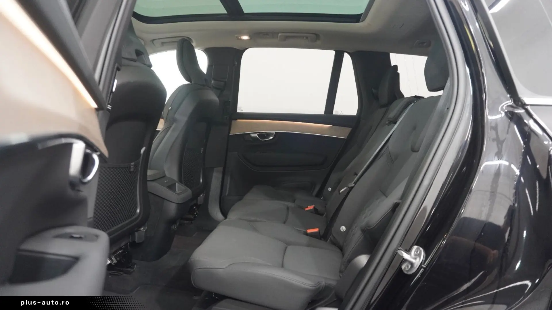VOLVO XC90 B5 Plus Bright AWD Pano Pilot TWA H&K 7P