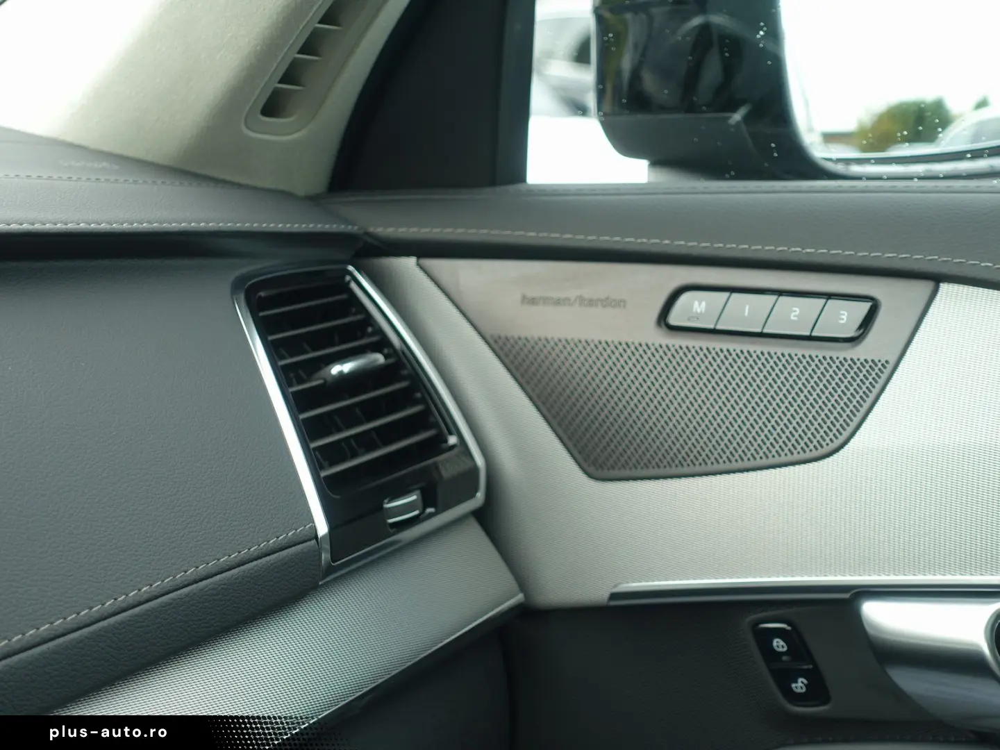 VOLVO XC90 T8 Ultra  Plug-in Hybrid Pano 360  H&K