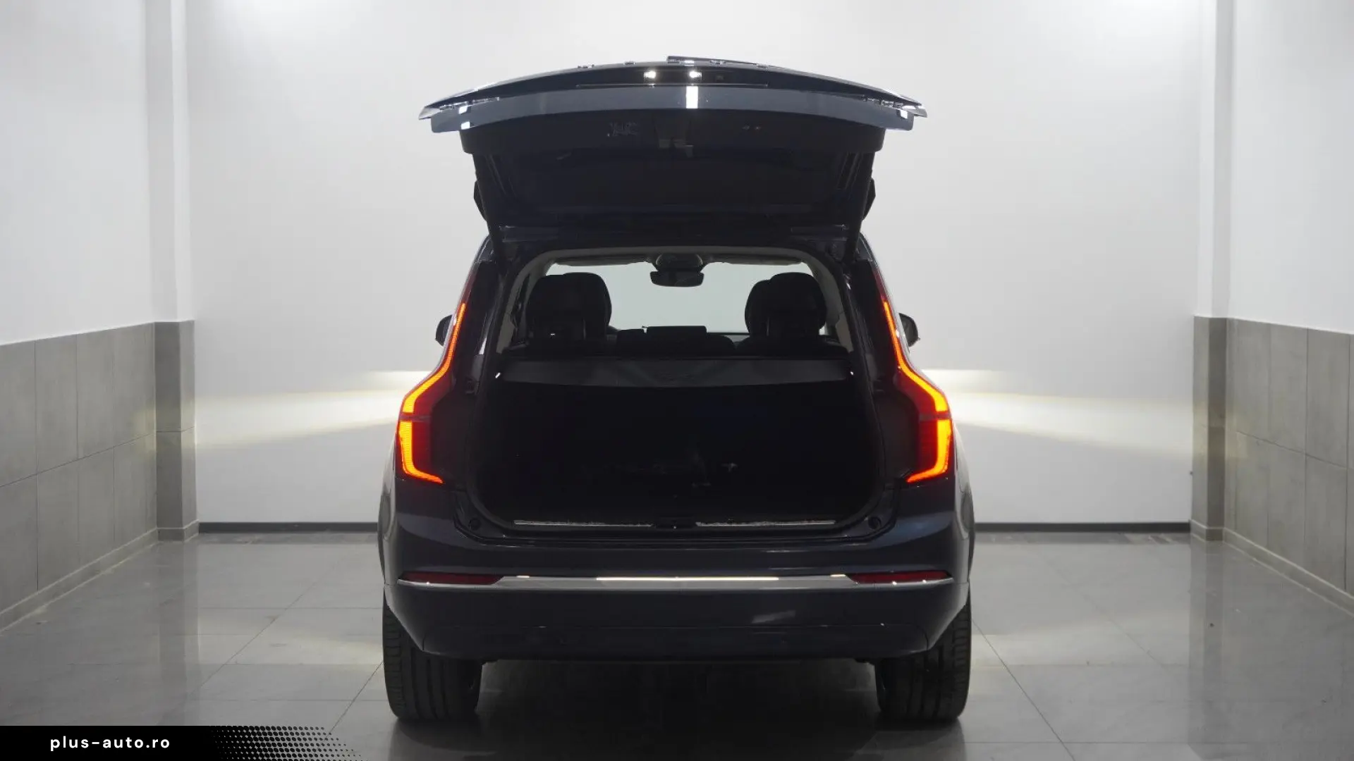 VOLVO XC90 T8 Plus Bright Hybrid Pan 360 HuD AHK BLISS