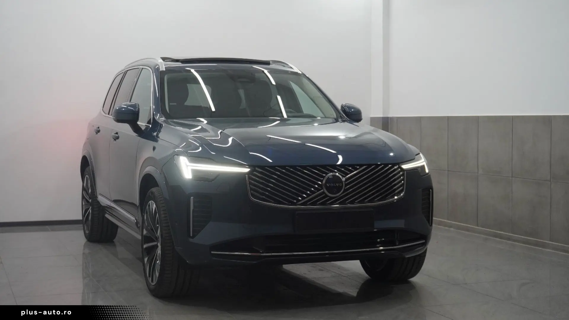 VOLVO XC90 T8 Plus Bright Hybrid Pan 360 HuD AHK BLISS
