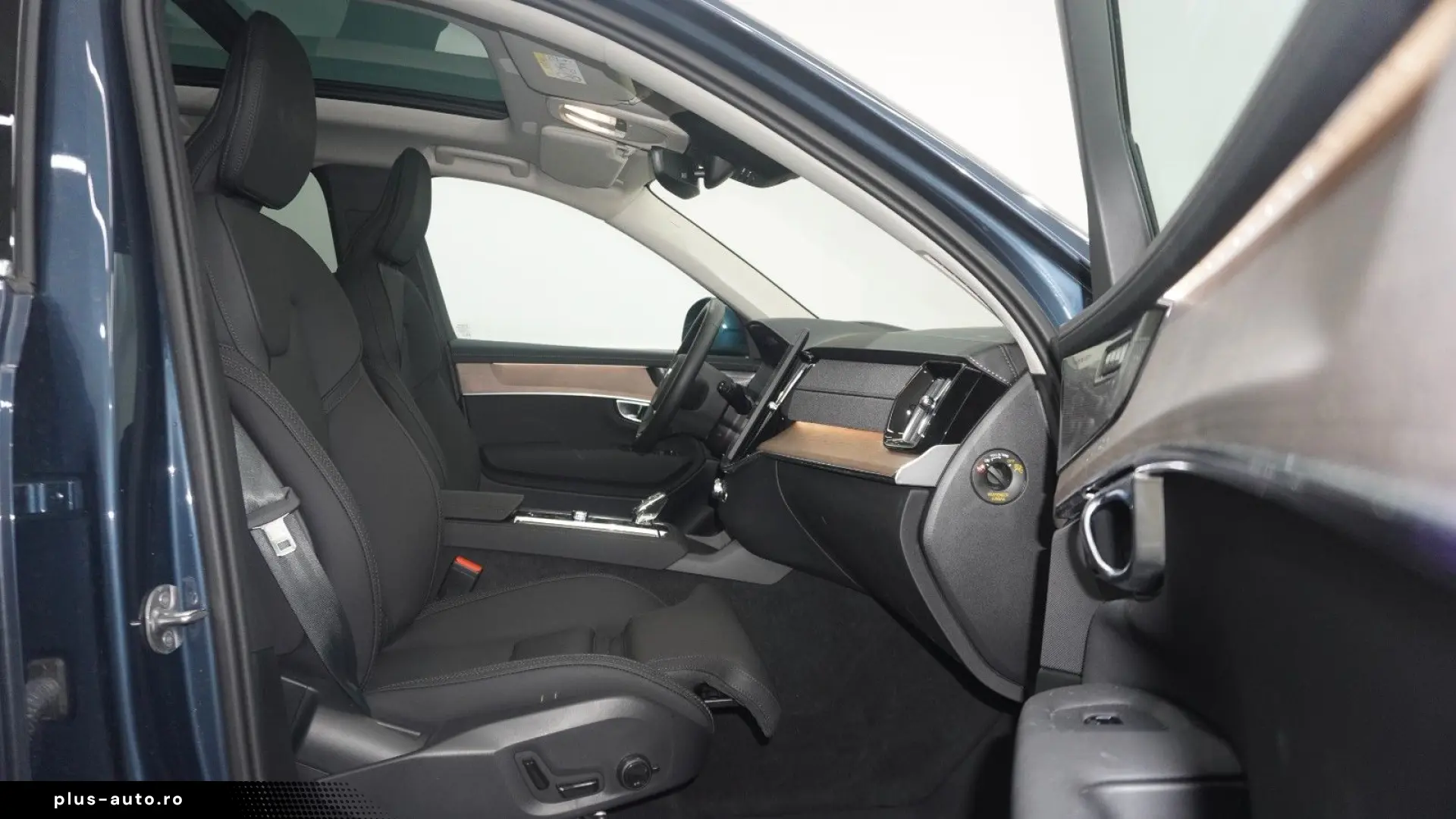 VOLVO XC90 T8 Plus Bright Hybrid Pan 360 HuD AHK BLISS