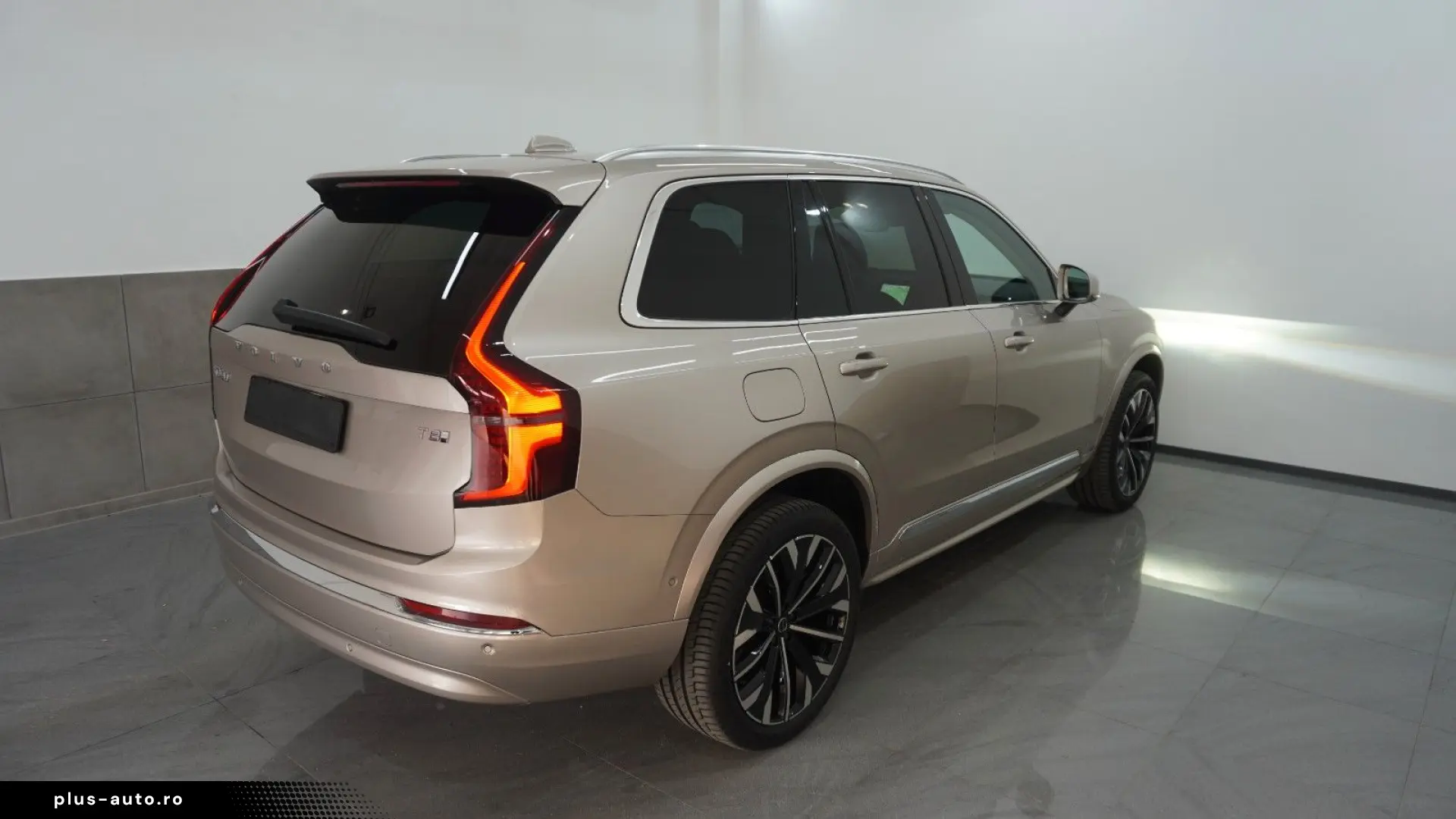 VOLVO XC90 T8 Plus Bright Hybrid Pano 360  HuD ACC TWA