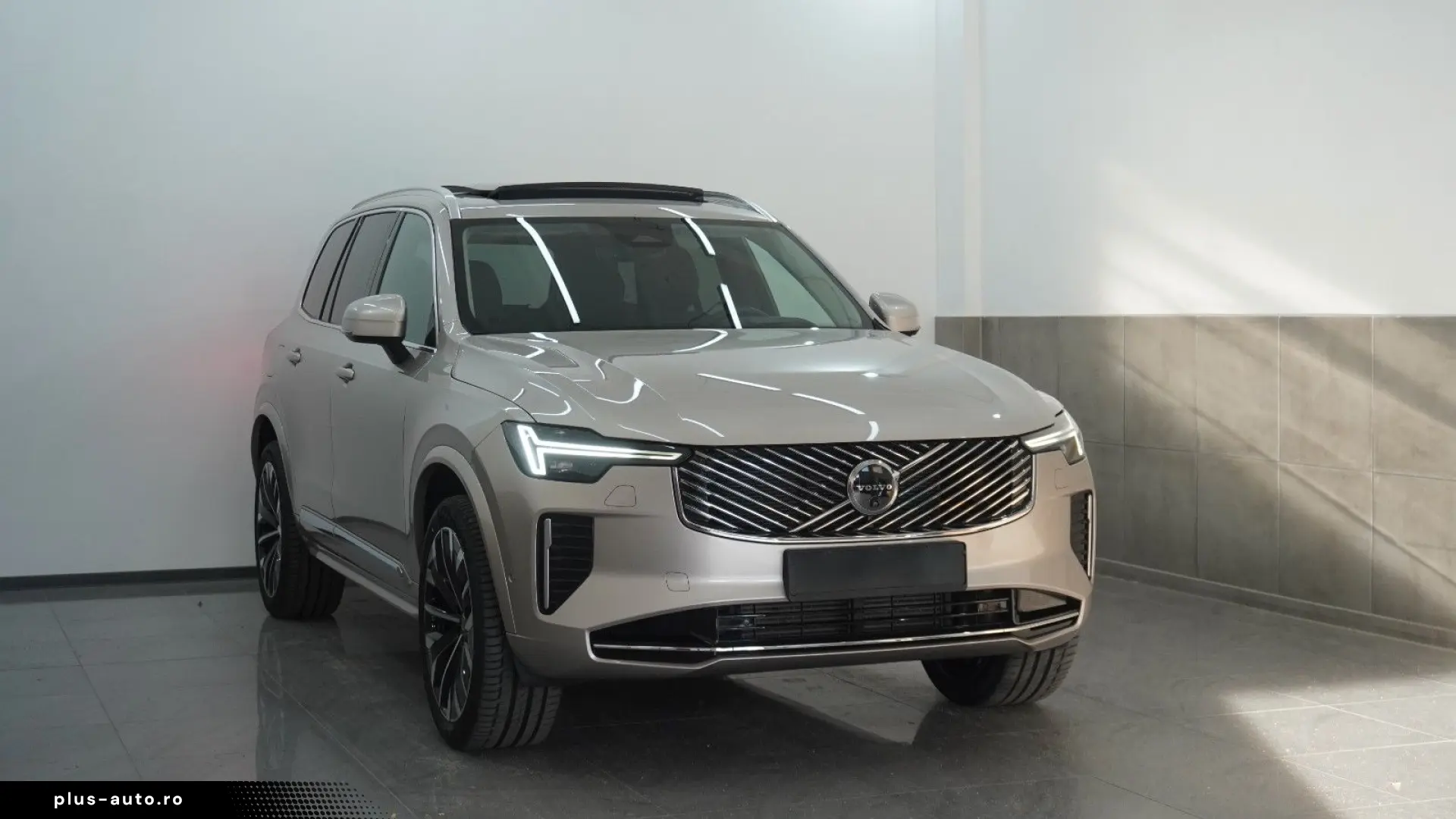 VOLVO XC90 T8 Plus Bright Hybrid Pano 360  HuD ACC TWA