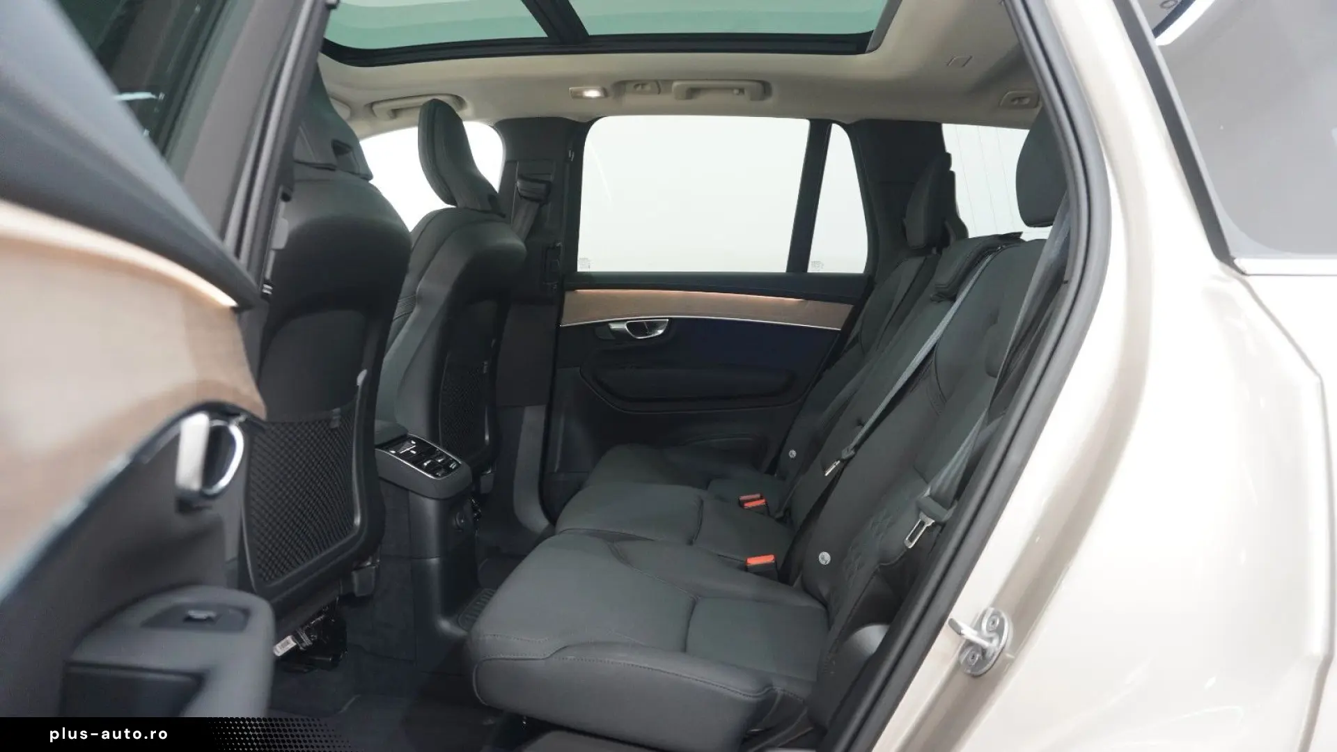 VOLVO XC90 T8 Plus Bright Hybrid Pano 360  HuD ACC TWA