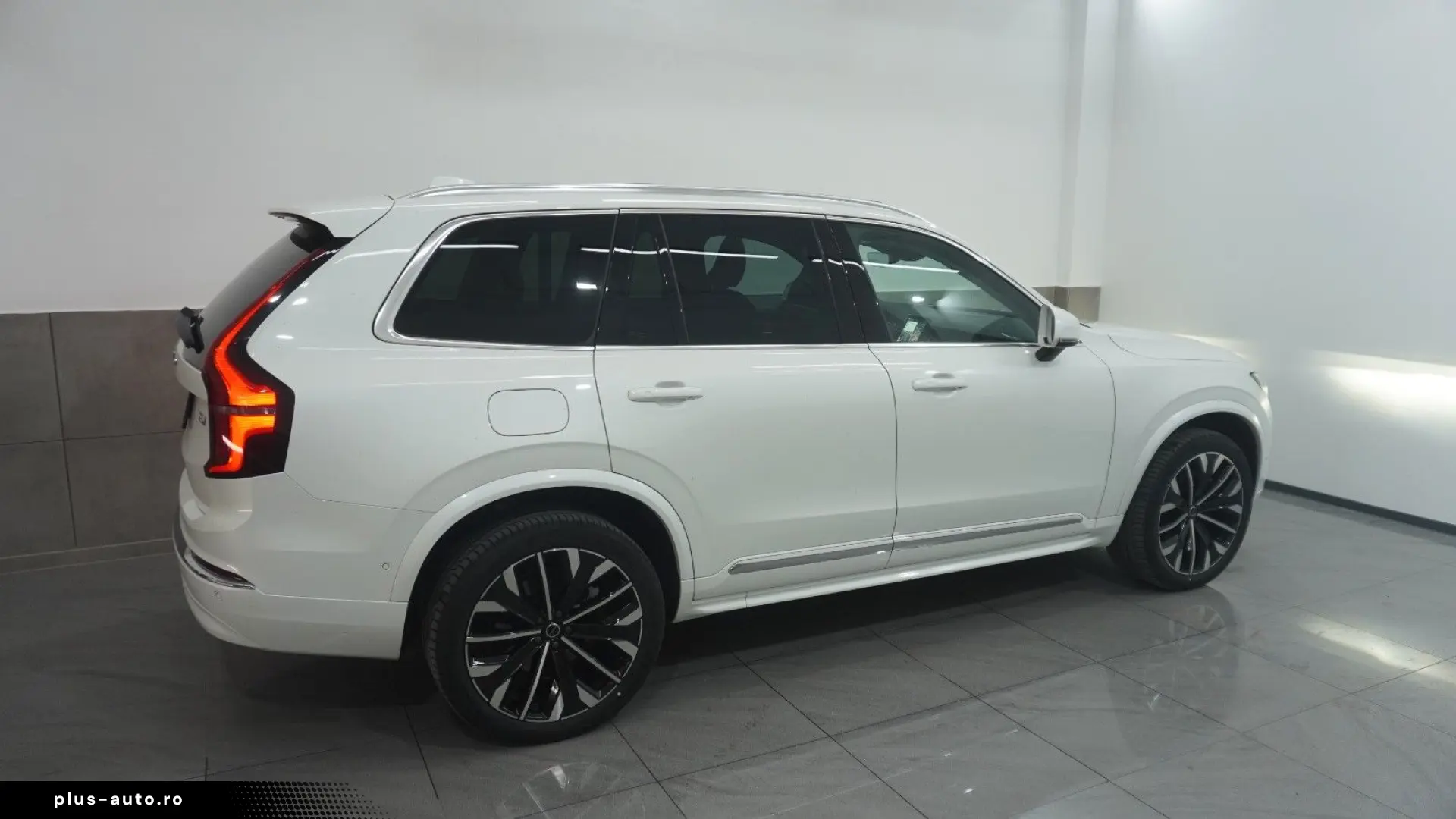 VOLVO XC90 T8 Plus Bright Hybrid Pano 360  ACC TWA H&K