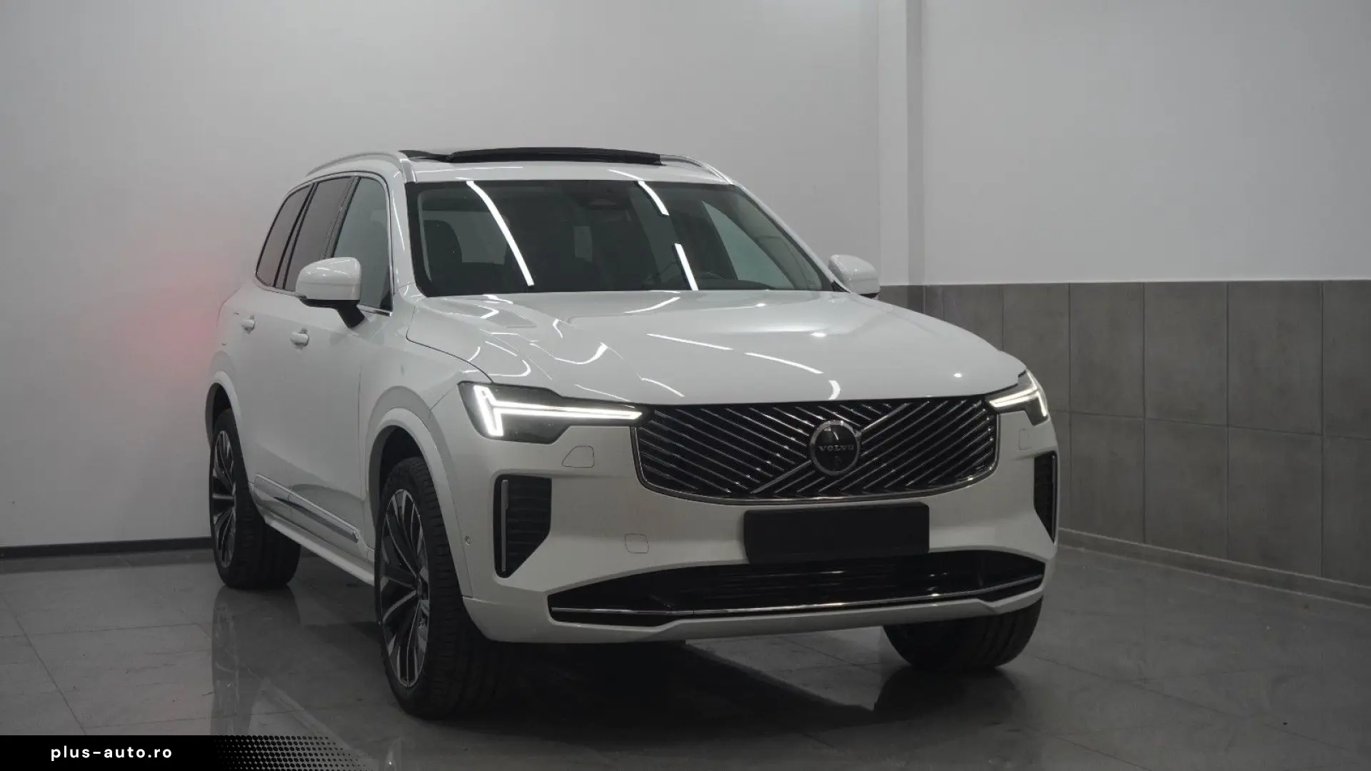 VOLVO XC90 T8 Plus Bright Hybrid Pano 360  ACC TWA H&K
