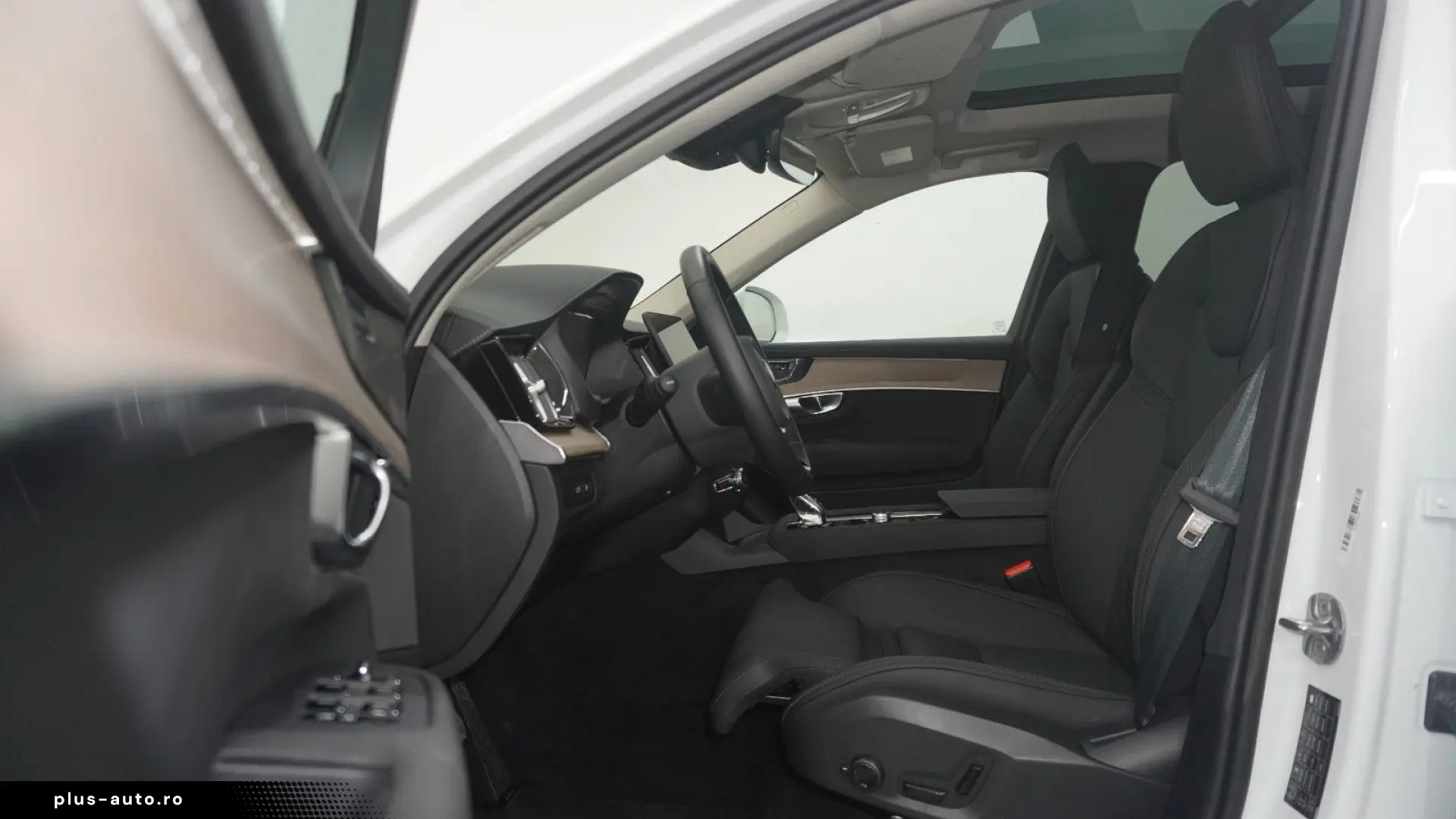 VOLVO XC90 T8 Plus Bright Hybrid Pano 360  ACC TWA H&K