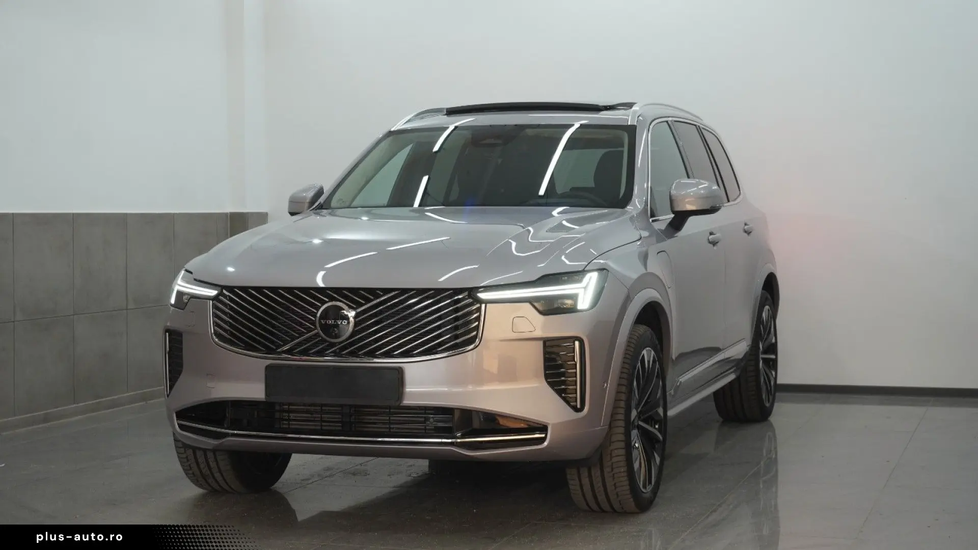 VOLVO XC90 T8 Plus Bright Hybrid AWD Pano ACC HuD AHK