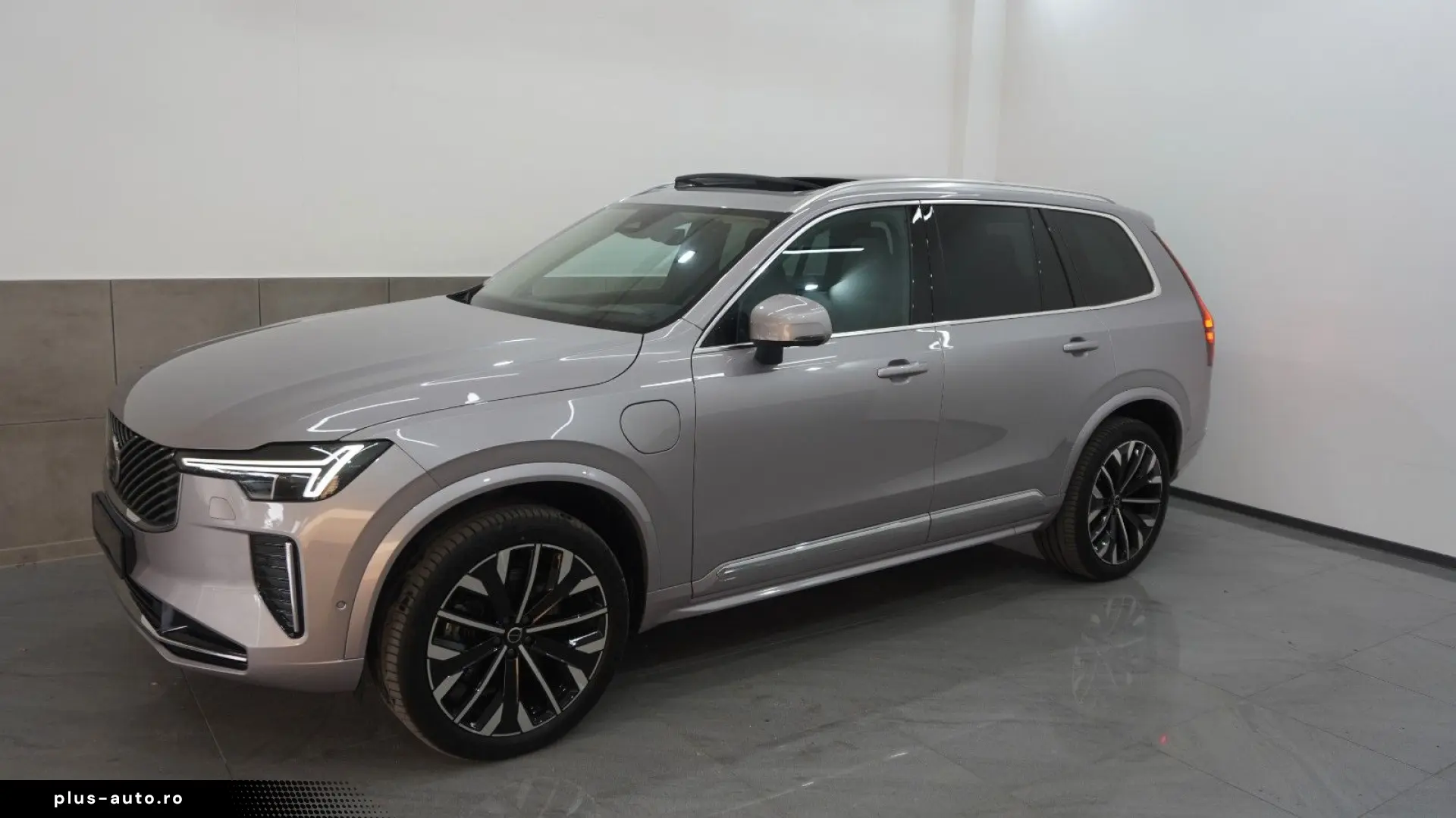 VOLVO XC90 T8 Plus Bright Hybrid AWD Pano ACC HuD AHK