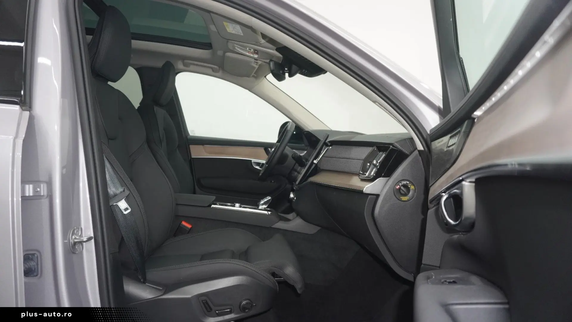 VOLVO XC90 T8 Plus Bright Hybrid AWD Pano ACC HuD AHK