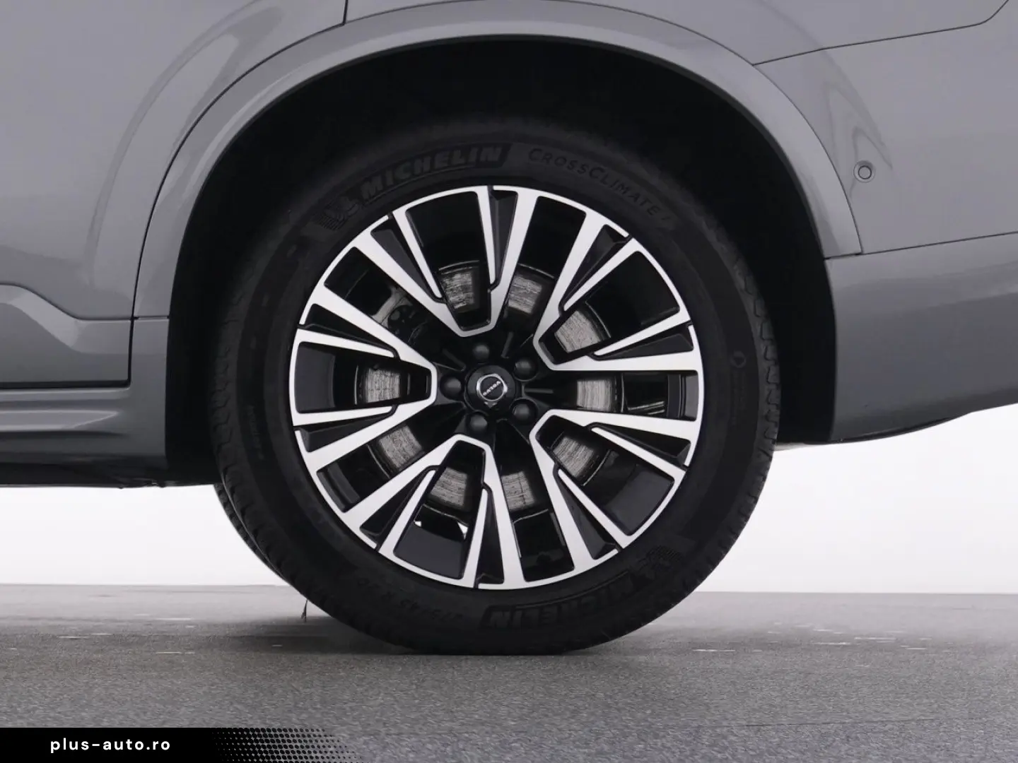 VOLVO XC90 T8 PLUG-IN AWD ULTRA DARK WINTEPAK PANO LM