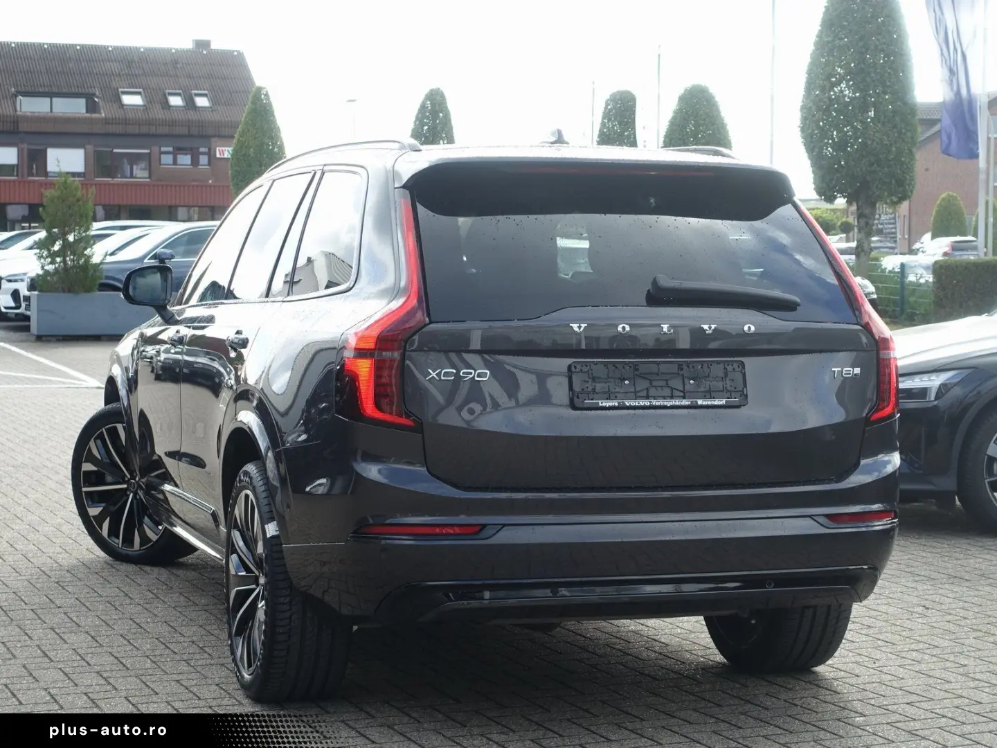 VOLVO XC90 Plus Dark T8 AWD Plug-in HUD Pano H&K 360