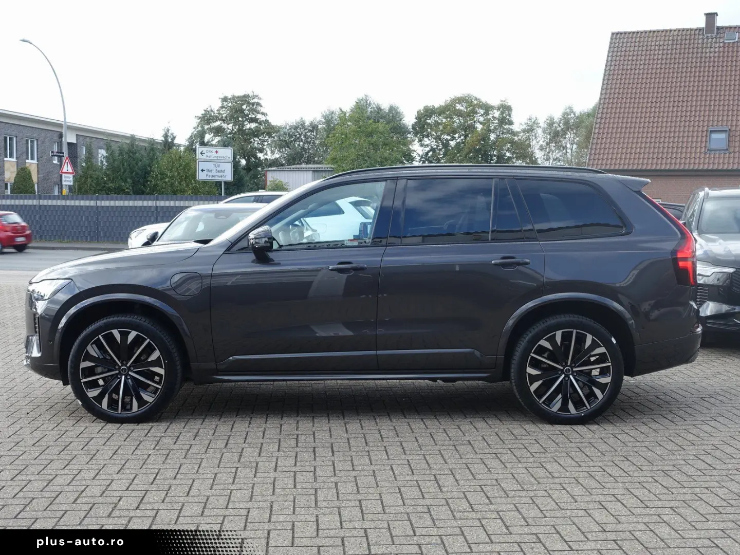 VOLVO XC90 Plus Dark T8 AWD Plug-in HUD Pano H&K 360