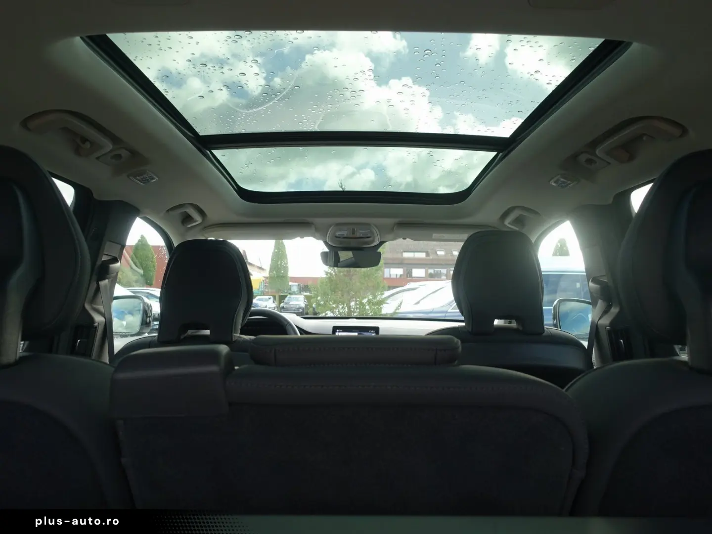 VOLVO XC90 Plus Dark T8 AWD Plug-in HUD Pano H&K 360