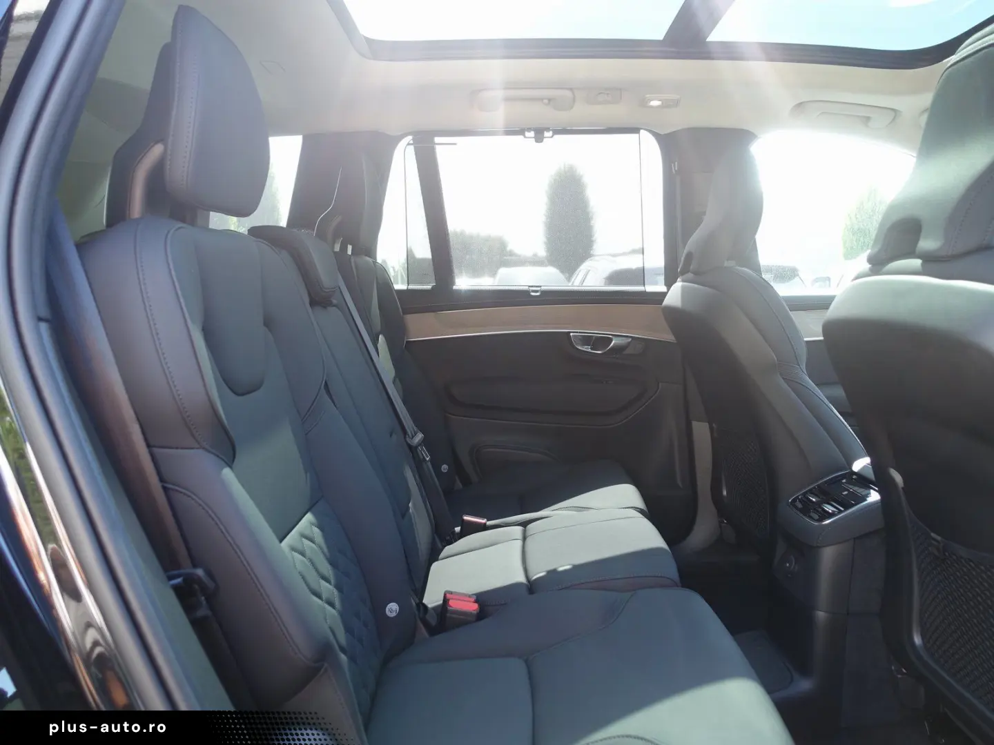 VOLVO XC90 Ultra Bright T8 AWD 360 Cam HeadUp Pano.