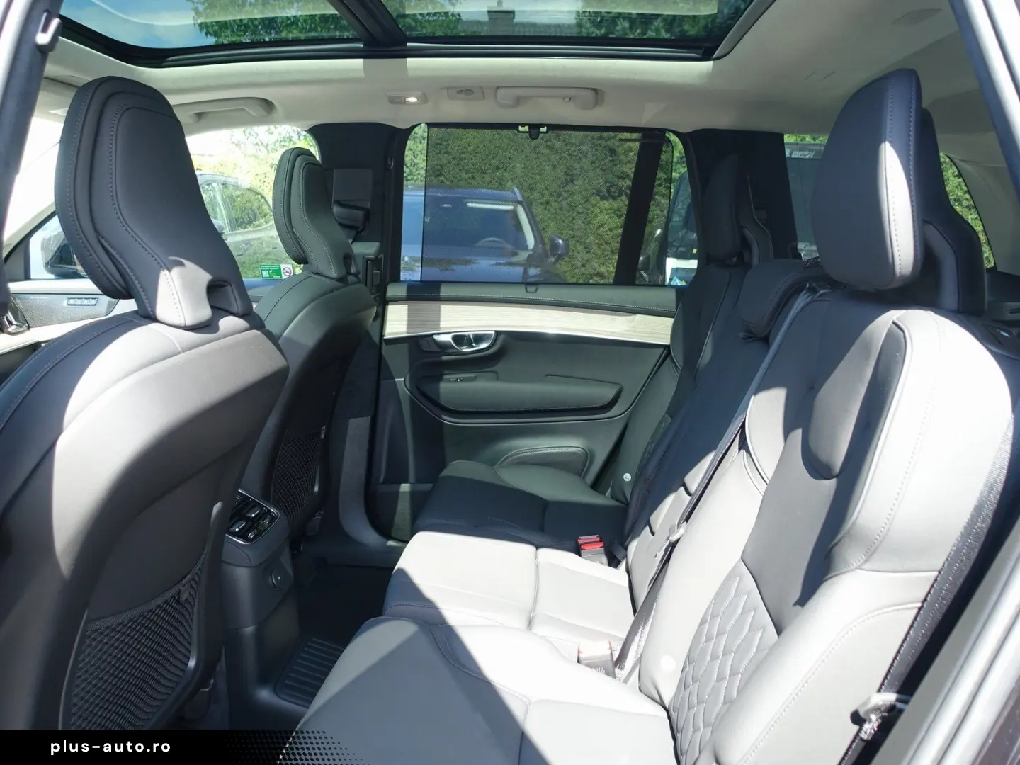 VOLVO XC90 Ultra Bright T8 AWD 360 Cam HeadUp Pano.