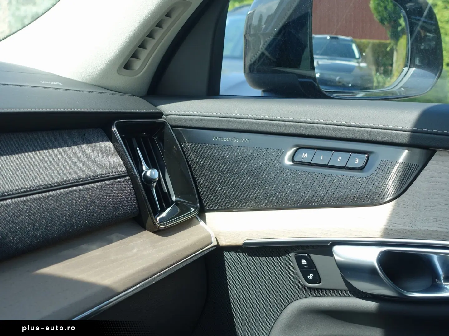 VOLVO XC90 Ultra Bright T8 AWD 360 Cam HeadUp Pano.