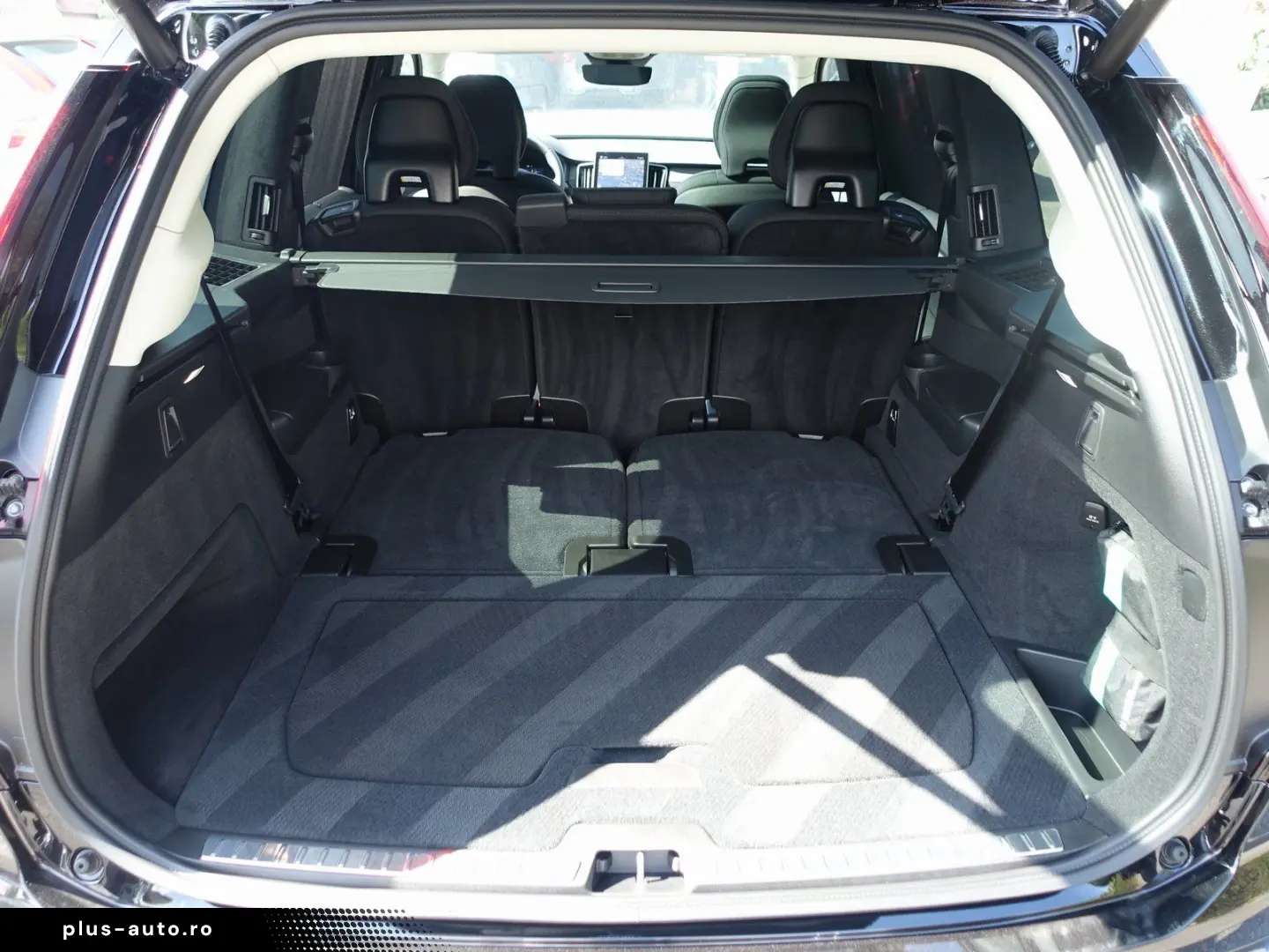 VOLVO XC90 Ultra Bright T8 AWD 360 Cam HeadUp Pano.