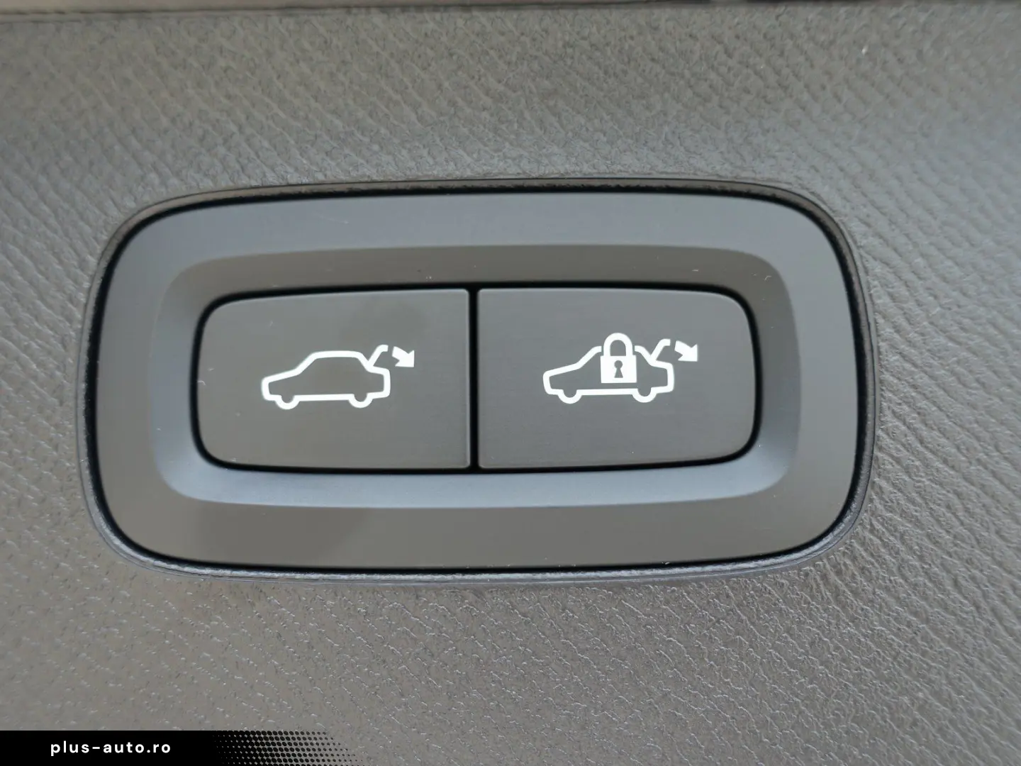 VOLVO XC90 Ultra Bright T8 AWD Plug-in Hybrid HUD PANO