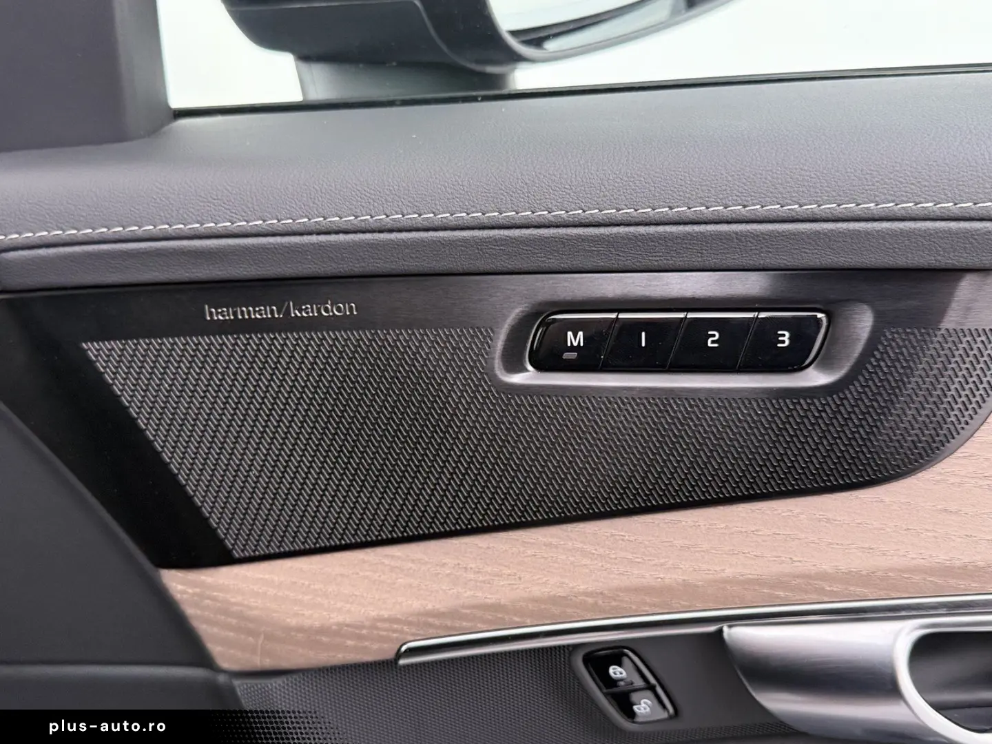VOLVO XC90 New T8 AWD Plus Dark AWD
