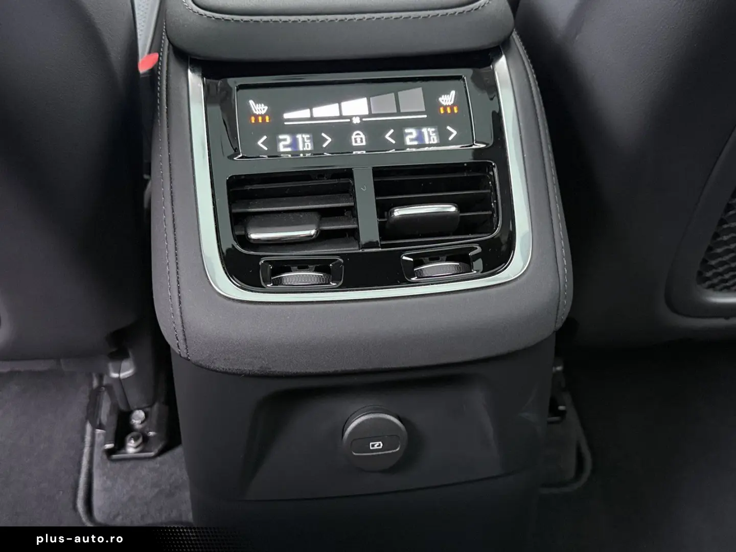VOLVO XC90 New T8 AWD Plus Dark AWD