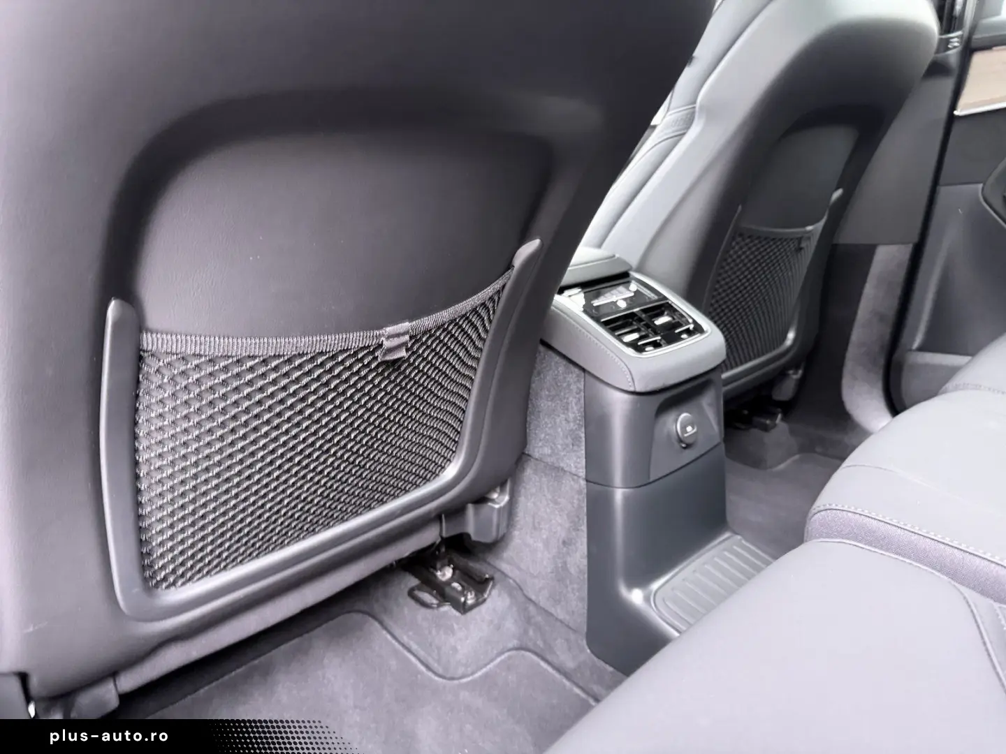VOLVO XC90 New T8 AWD Plus Dark AWD