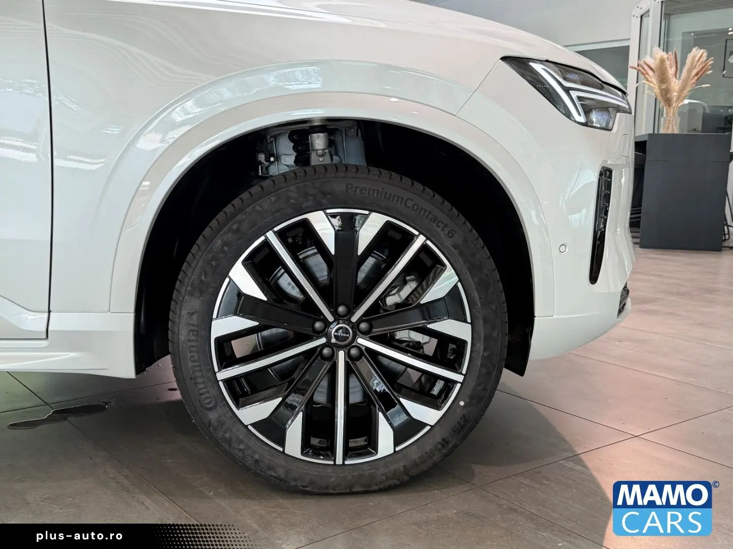 VOLVO XC90 T8 AWD Plus Dark FACELIFT HUD PANO ACC 360