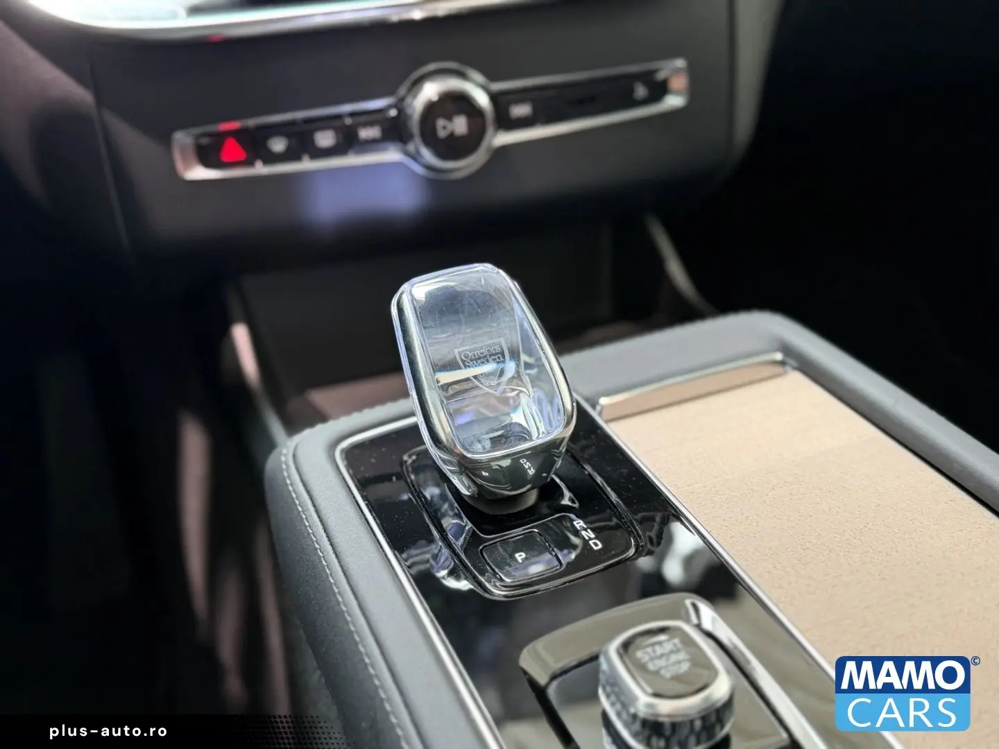 VOLVO XC90 T8 AWD Plus Dark FACELIFT HUD PANO ACC 360