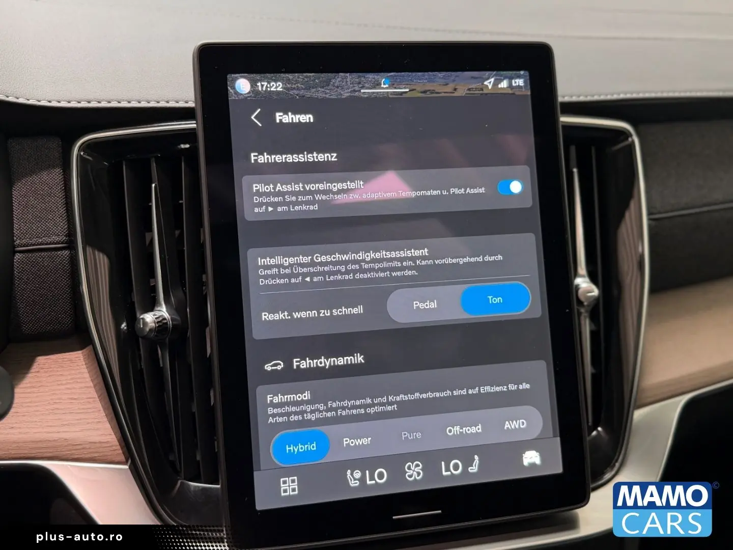 VOLVO XC90 T8 AWD Plus Dark FACELIFT HUD PANO ACC 360