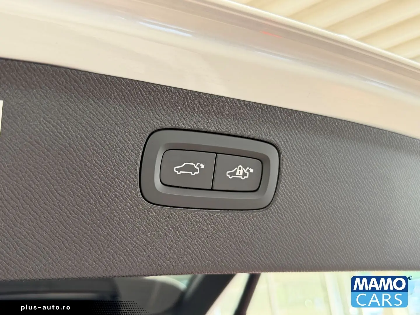 VOLVO XC90 T8 AWD Plus Dark FACELIFT HUD PANO ACC 360