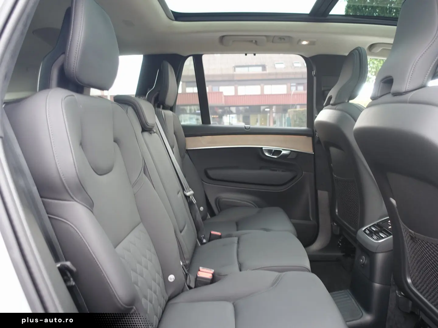 VOLVO XC90 Ultra T8 AWD Plug-in Hybrid HUD H&K PANO