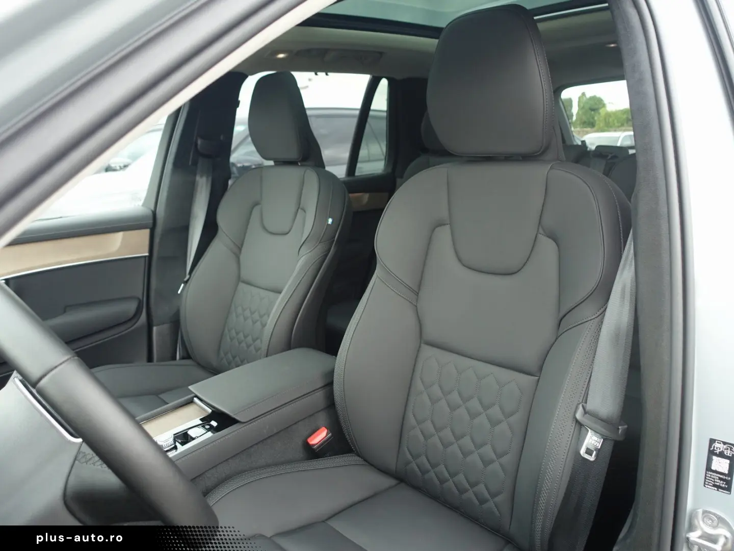 VOLVO XC90 Ultra T8 AWD Plug-in Hybrid HUD H&K PANO