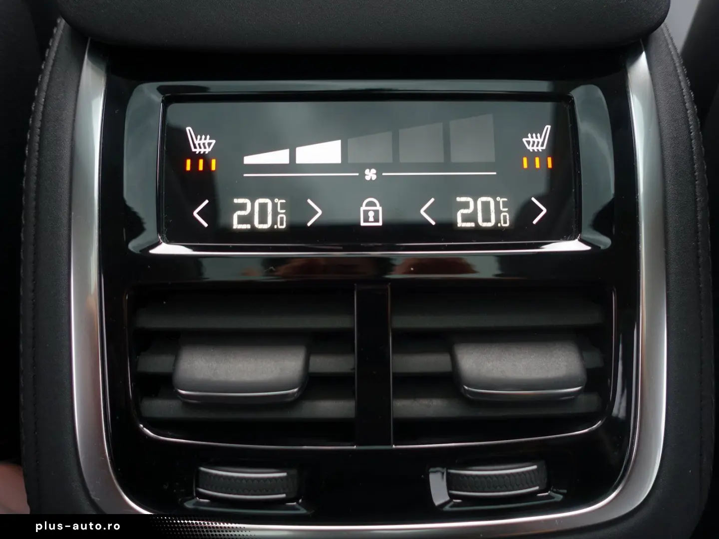 VOLVO XC90 Ultra T8 AWD Plug-in Hybrid HUD H&K PANO